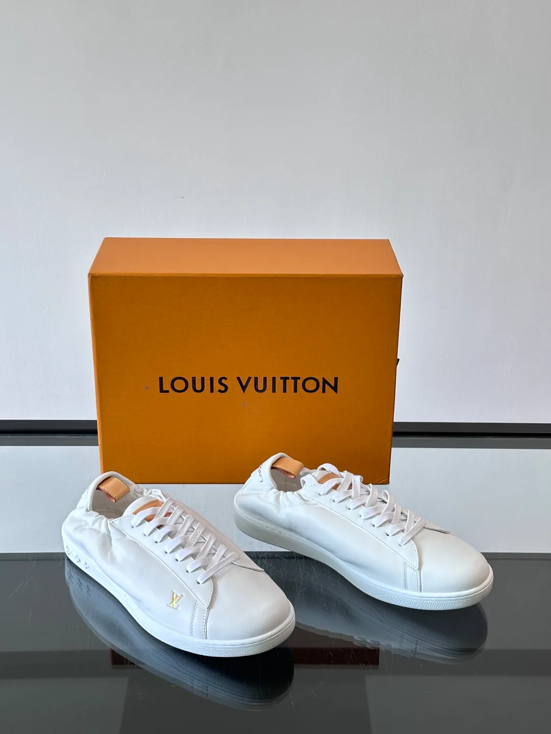 Кроссовки Мужские Louis Vuitton 18263693