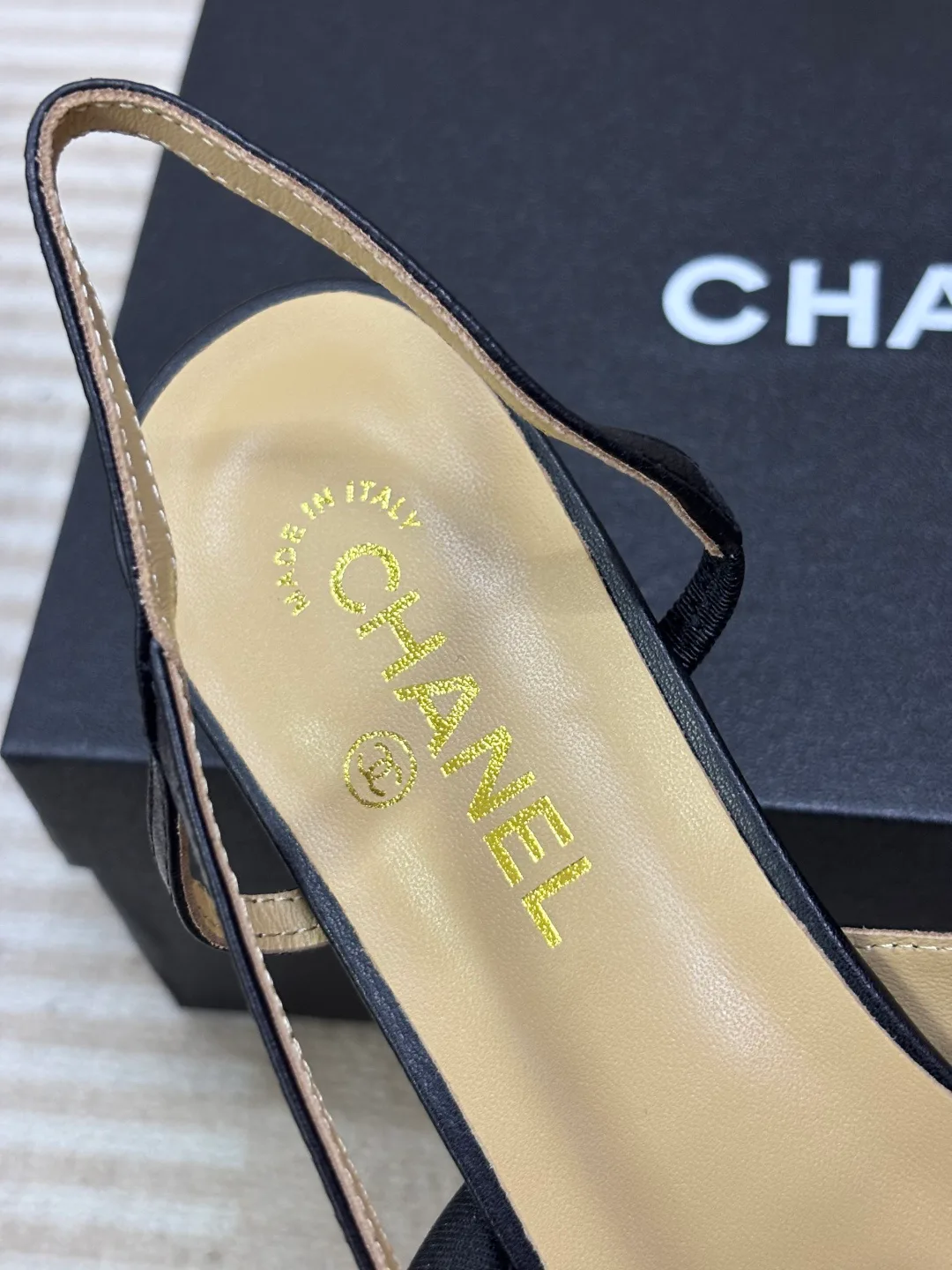 Босоножки Женские Chanel 17609819
