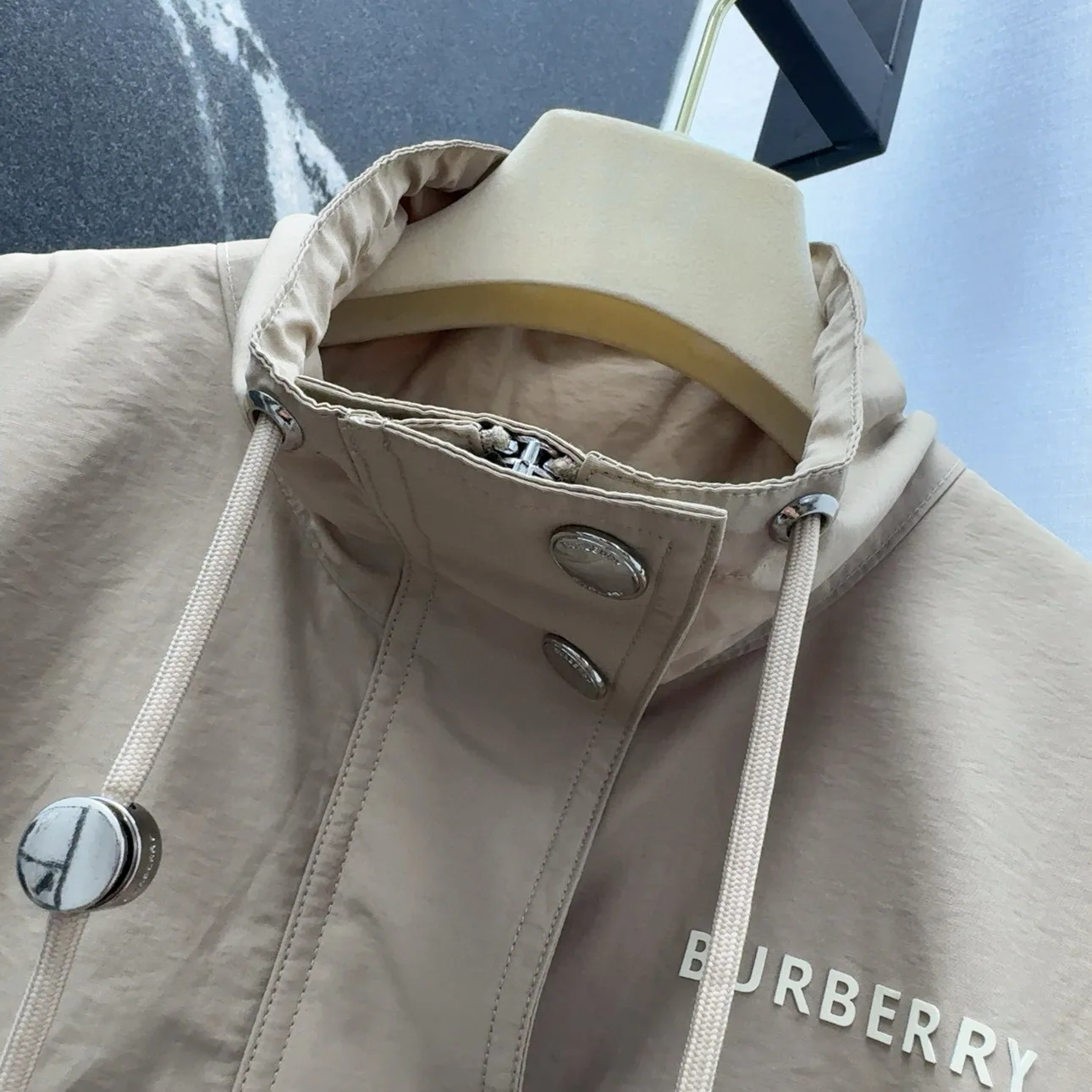 Куртки И Пуховики Женские Burberry 32044