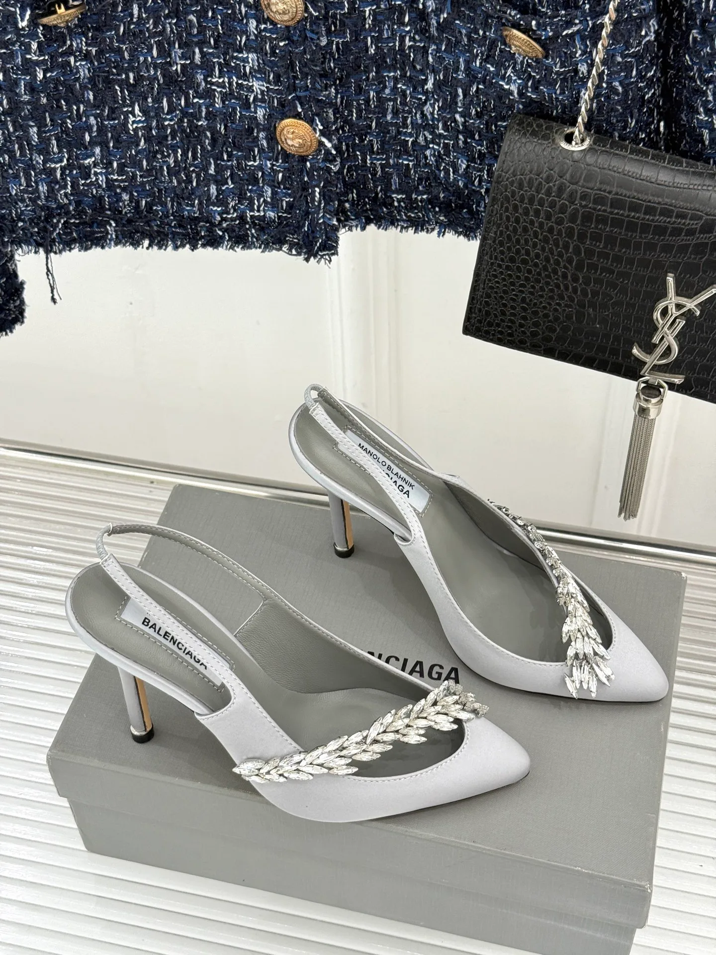 Босоножки Женские Balenciaga 16973367
