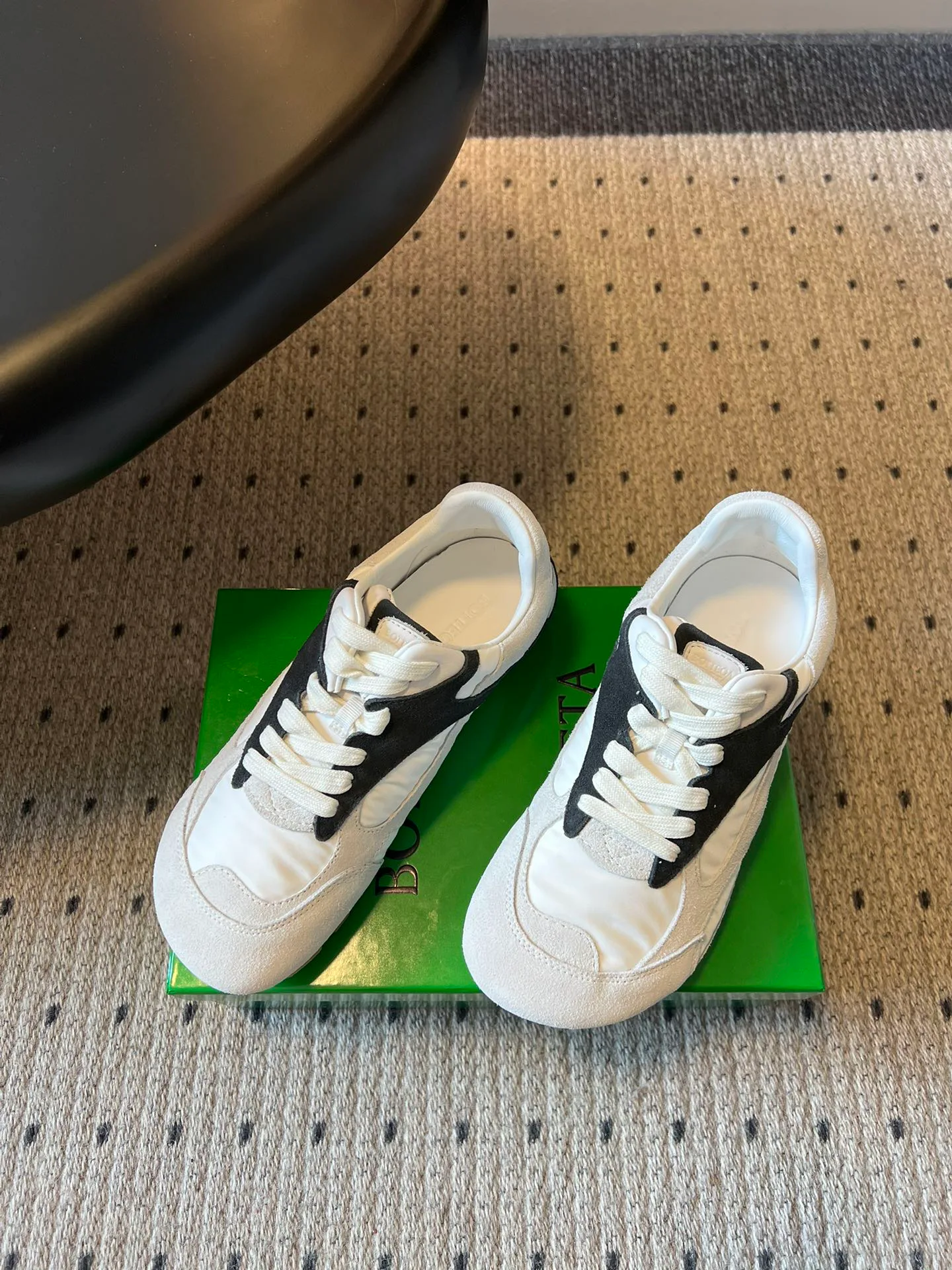 Кроссовки Женские Bottega Veneta 11645094