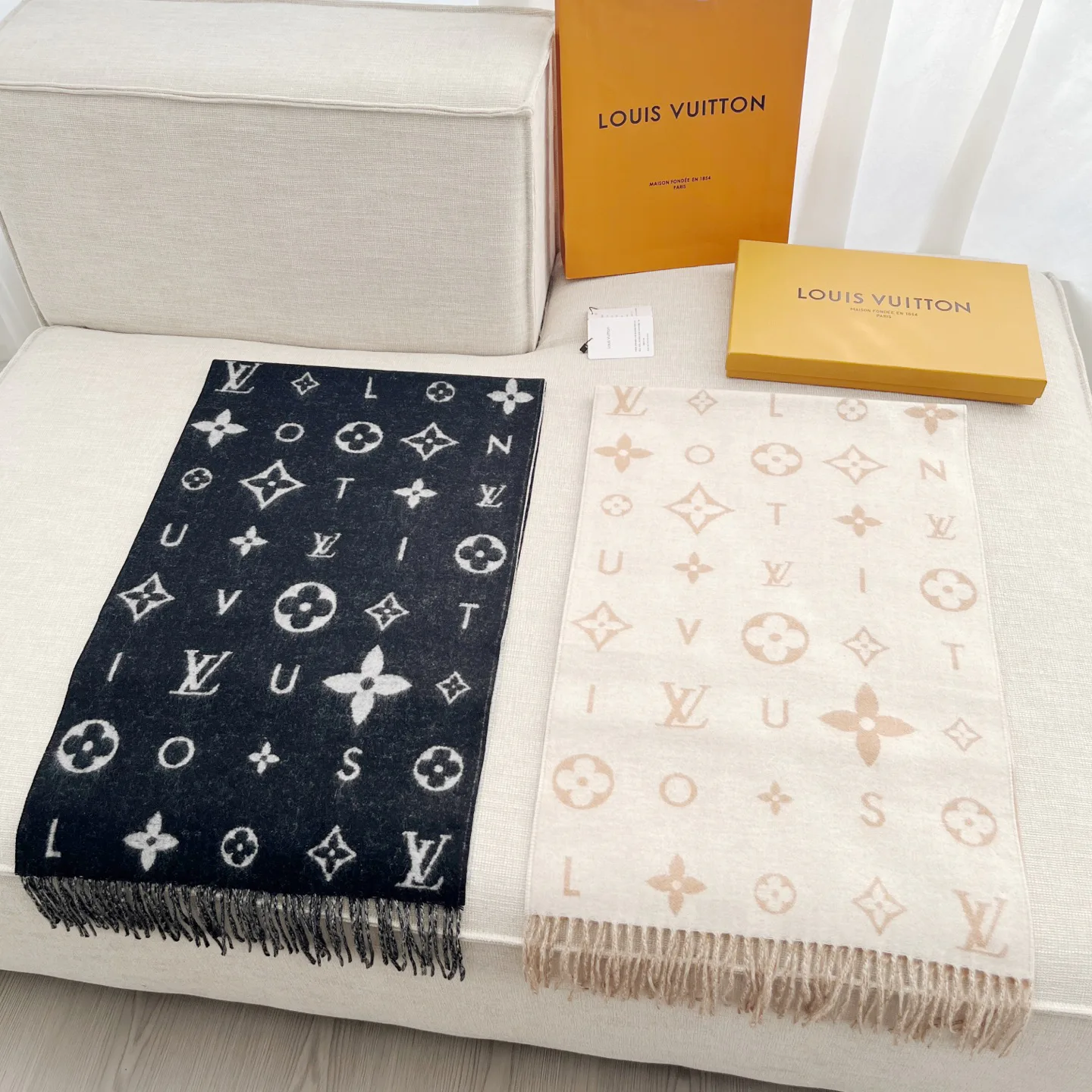 Шарфы Louis Vuitton 2957985