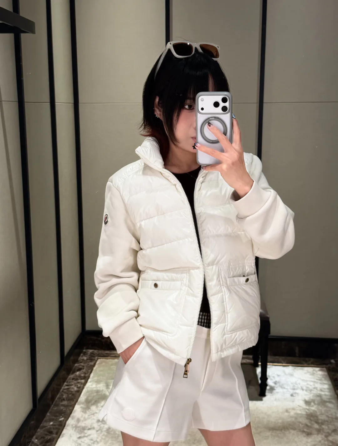 Куртки И Пуховики Женские Moncler 18746411
