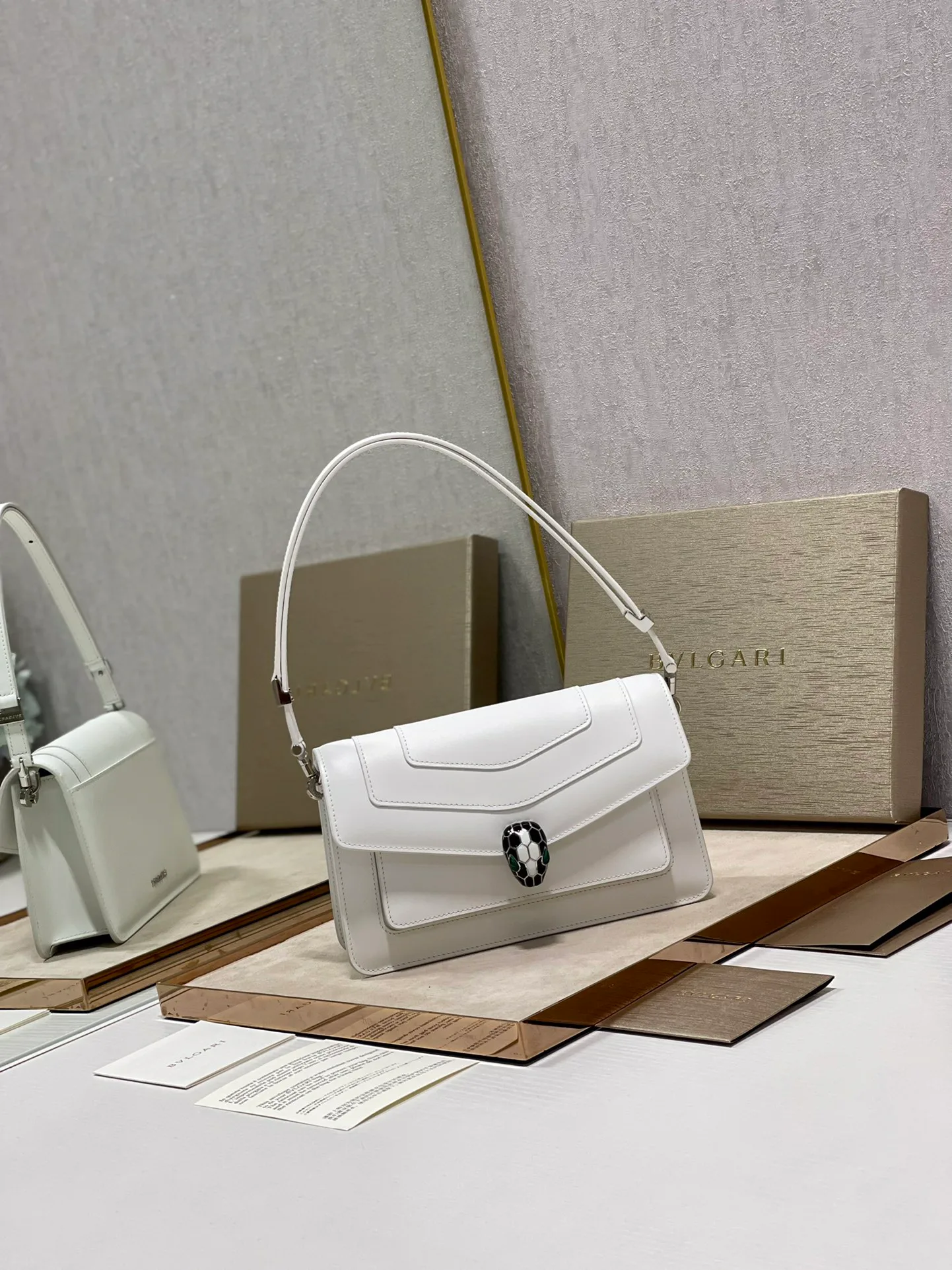 Сумки На Ремне Женские Bvlgari 118454