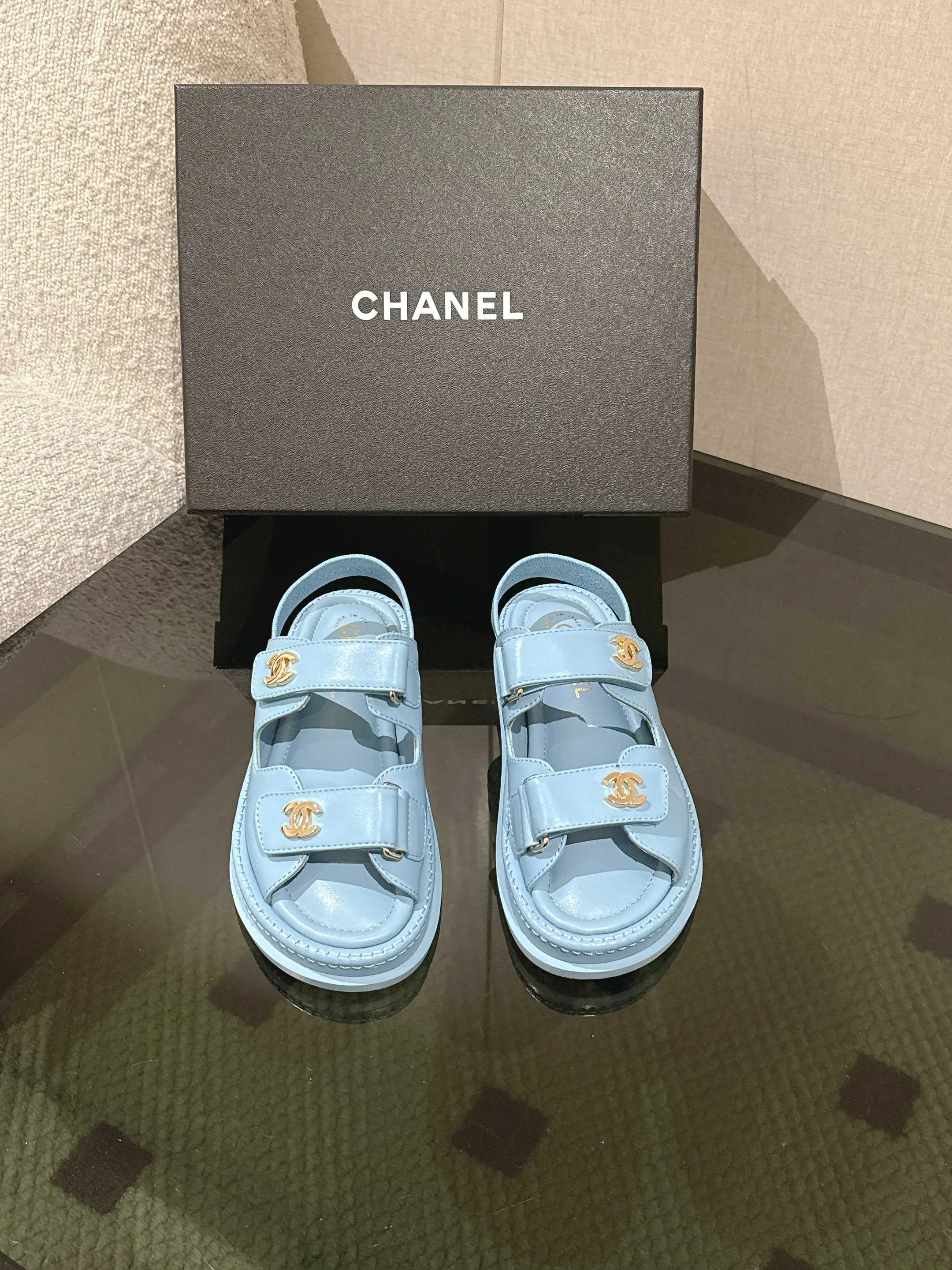 Сандалии Женские Chanel 13571421