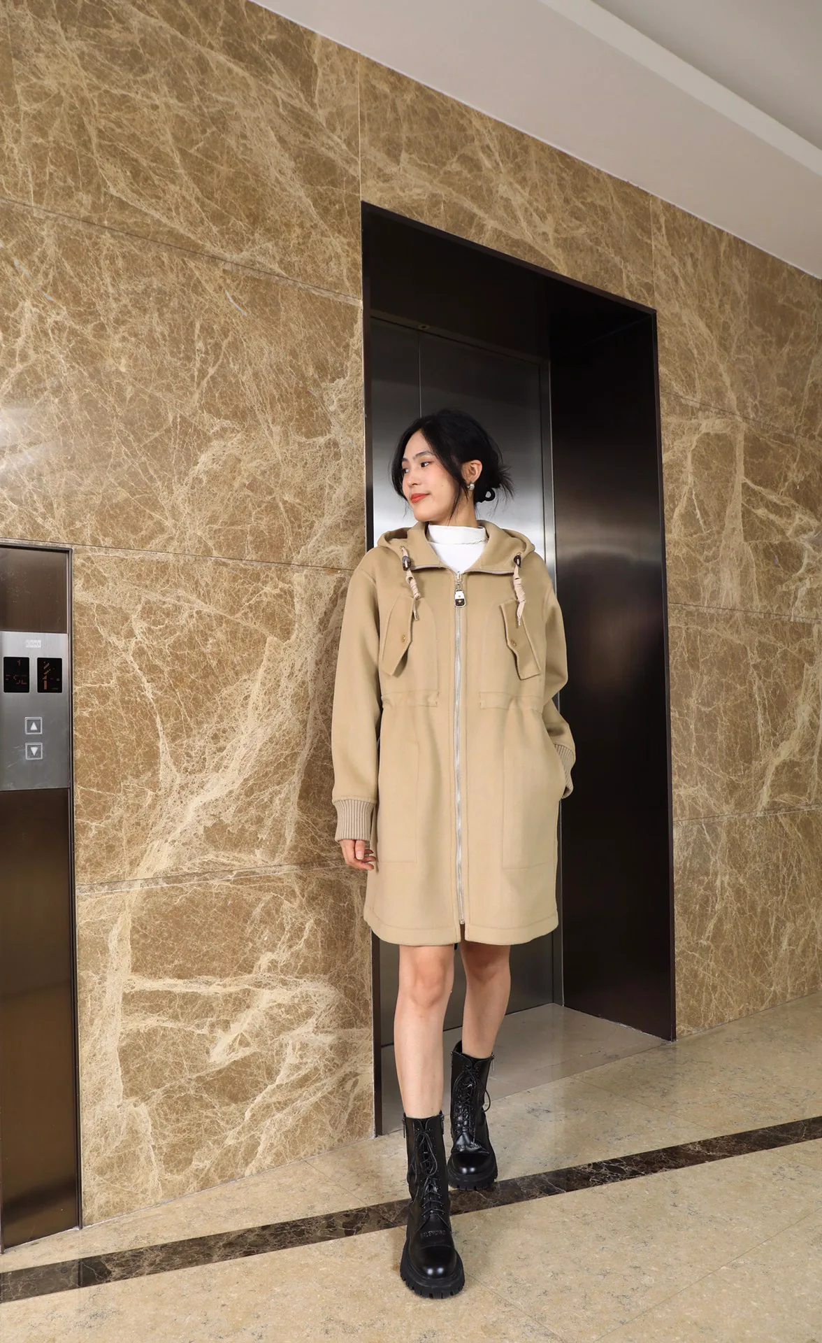 Пальто Женские Louis Vuitton 680799