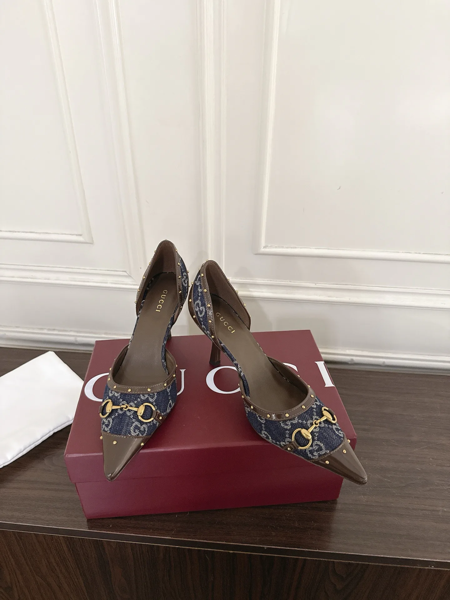 Туфли Женские Gucci 18135637