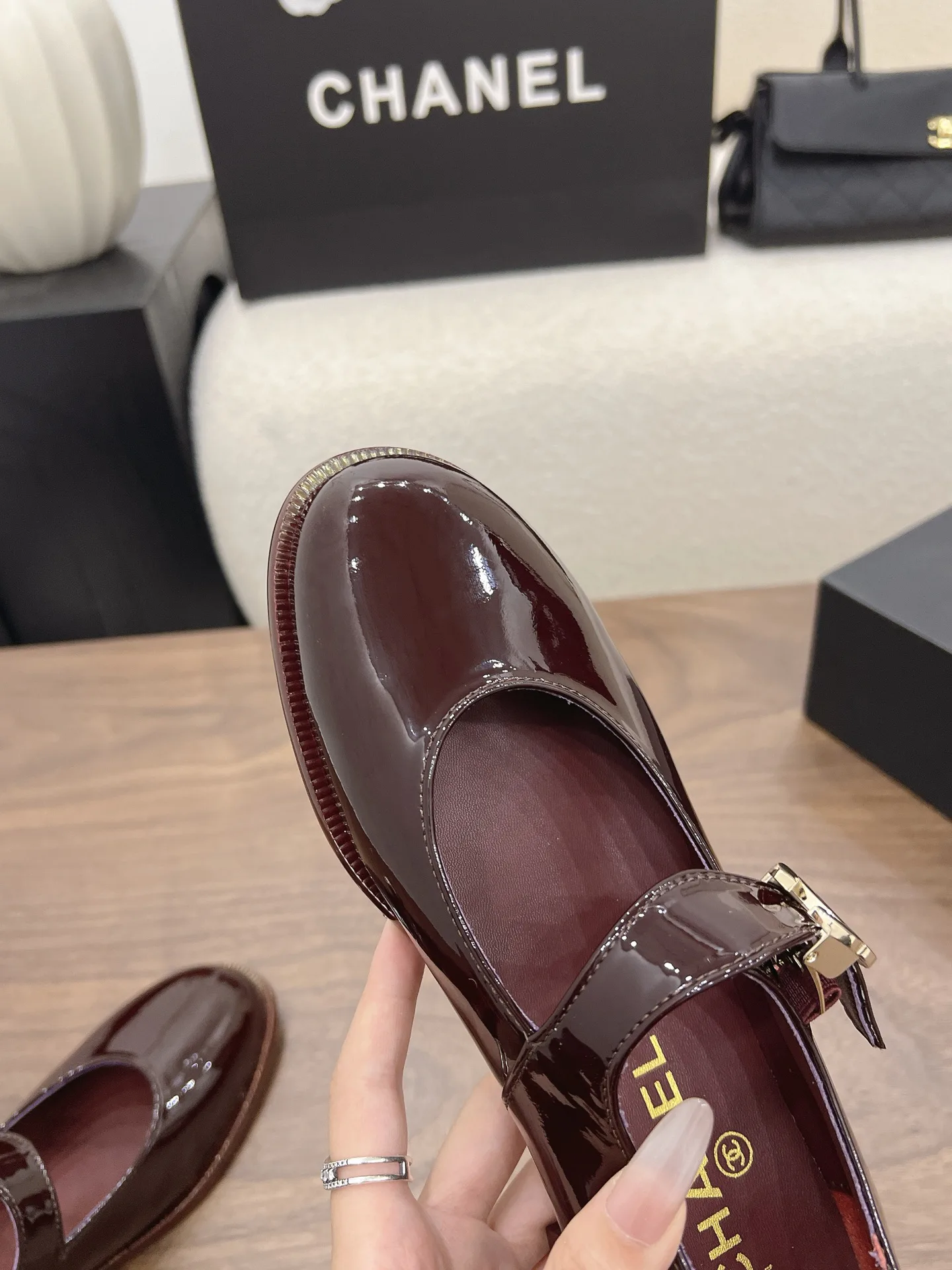 Туфли Женские Chanel 17342628