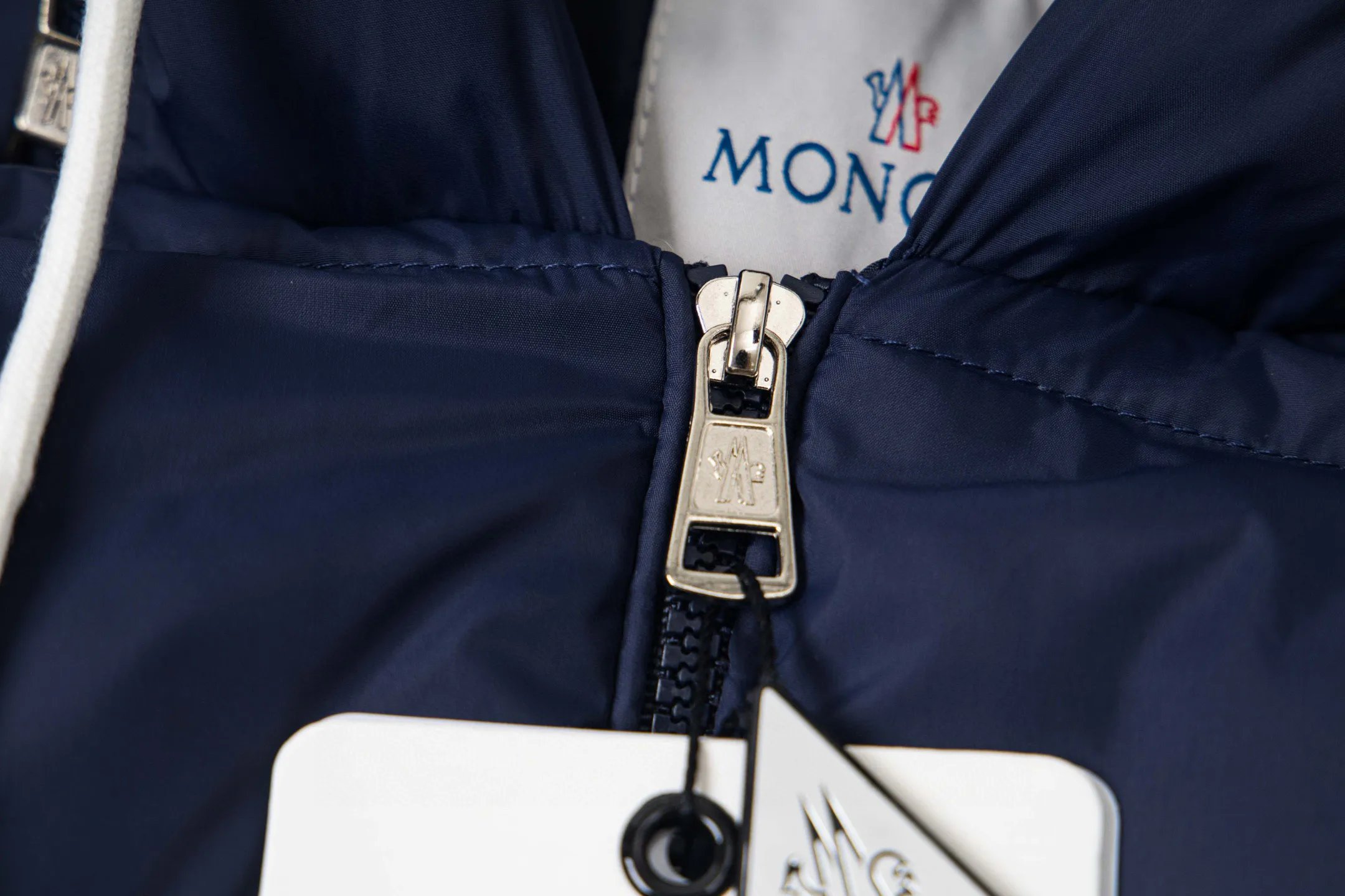 Куртки И Пуховики Женские Moncler 5380529