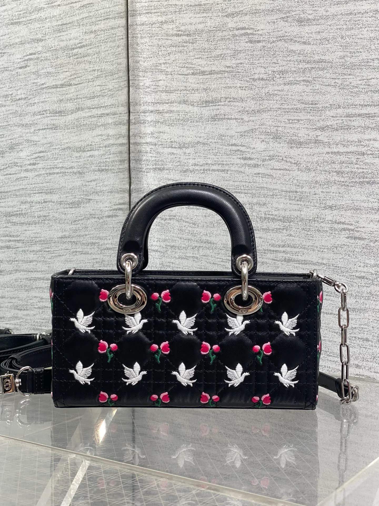Классические Сумки Женские Christian Dior 17601330