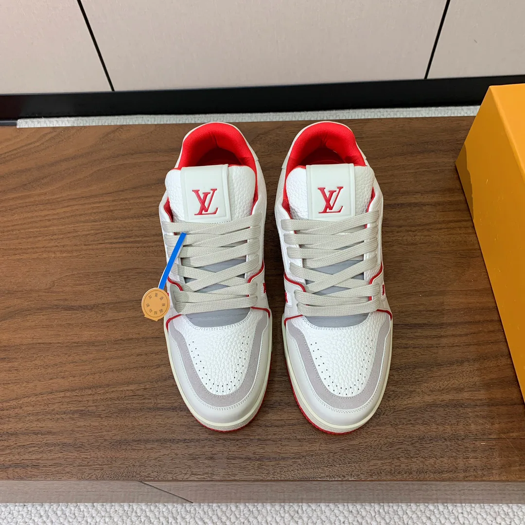 Кроссовки Женские Louis Vuitton 10236187