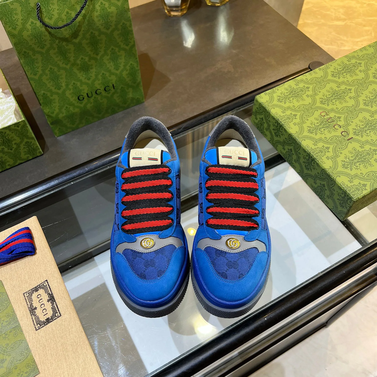 Кроссовки Женские Gucci 17955440