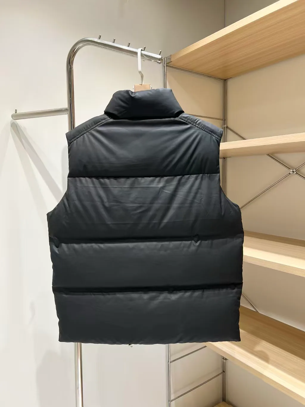 Жилеты Женские Prada 18131399