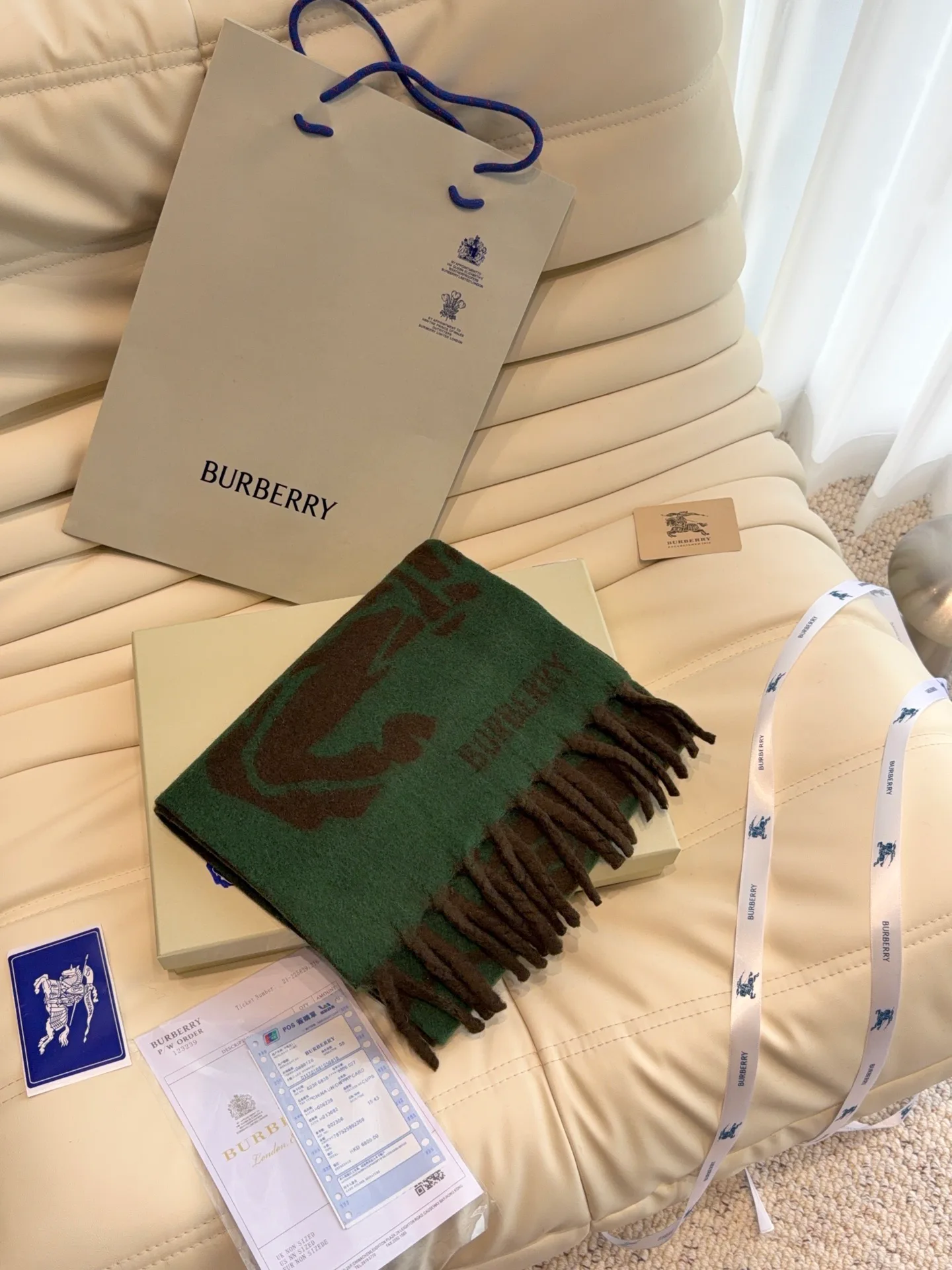 Шарфы Burberry 18401221