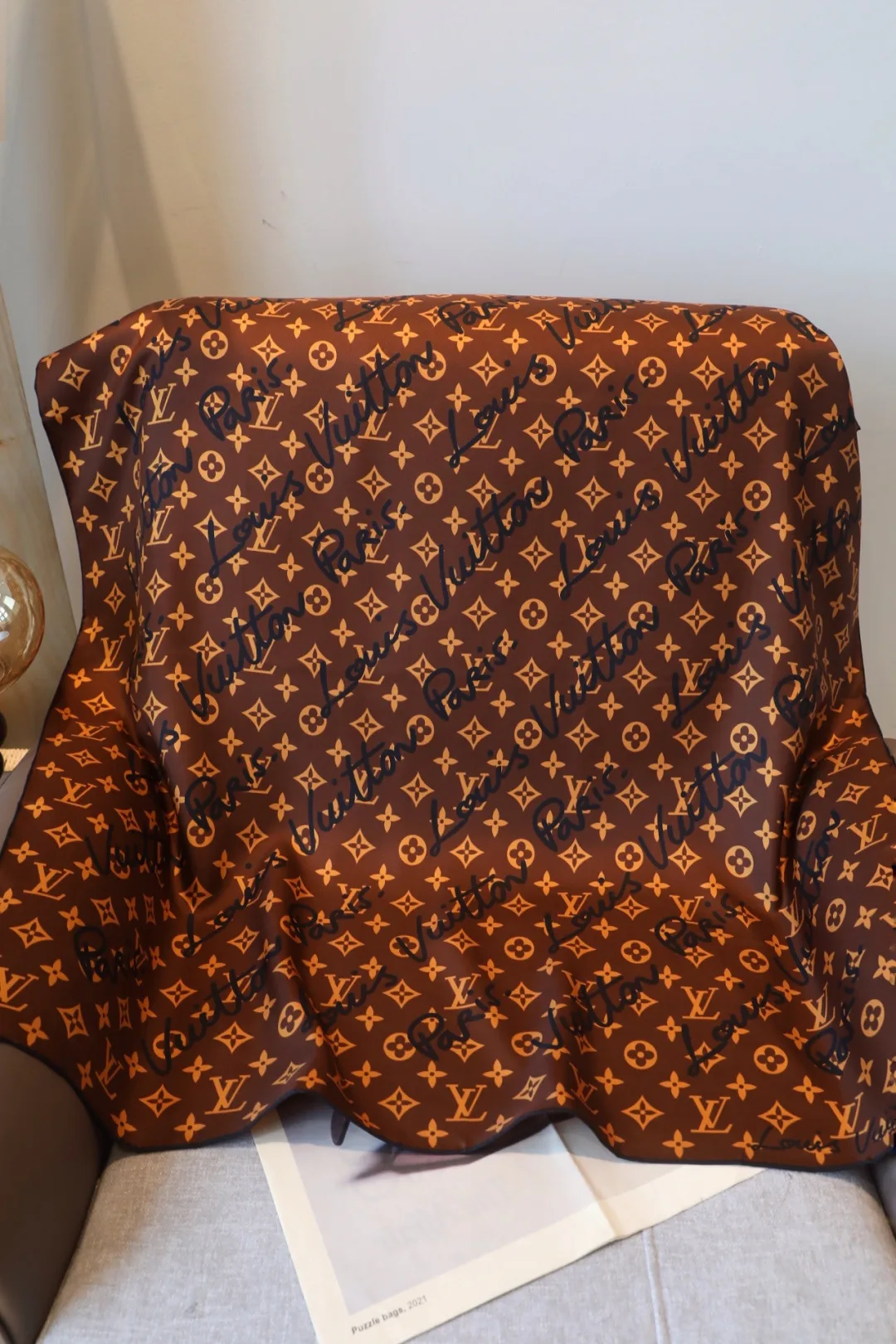 Платки Louis Vuitton 13896158
