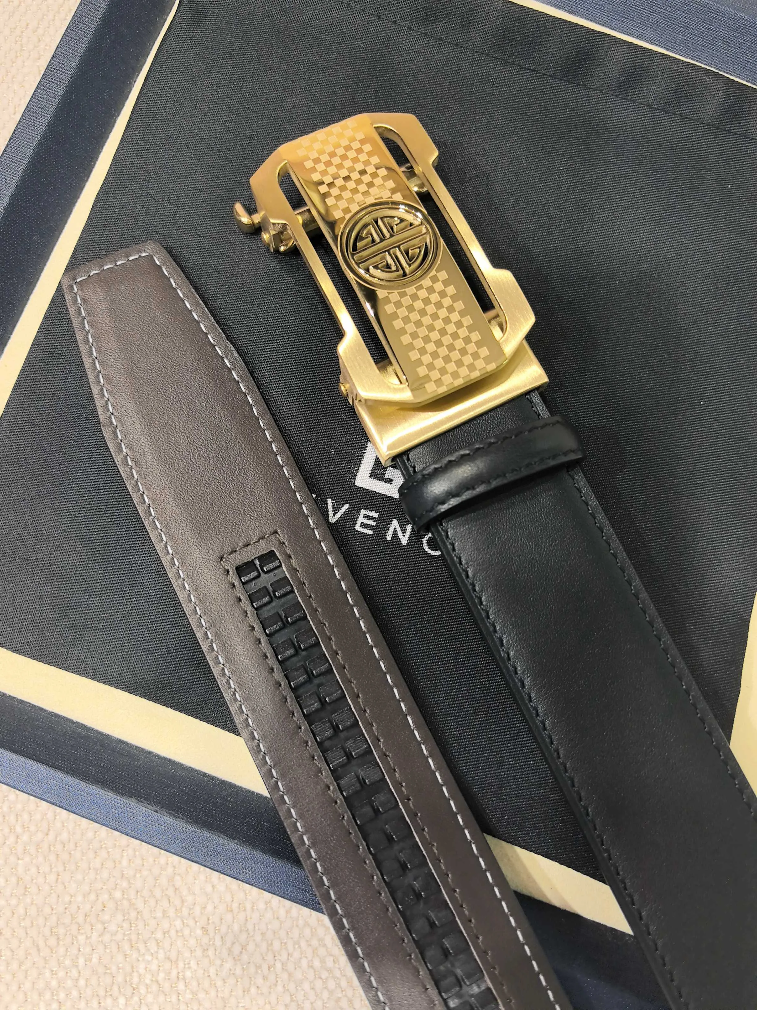 Ремни Givenchy 832196