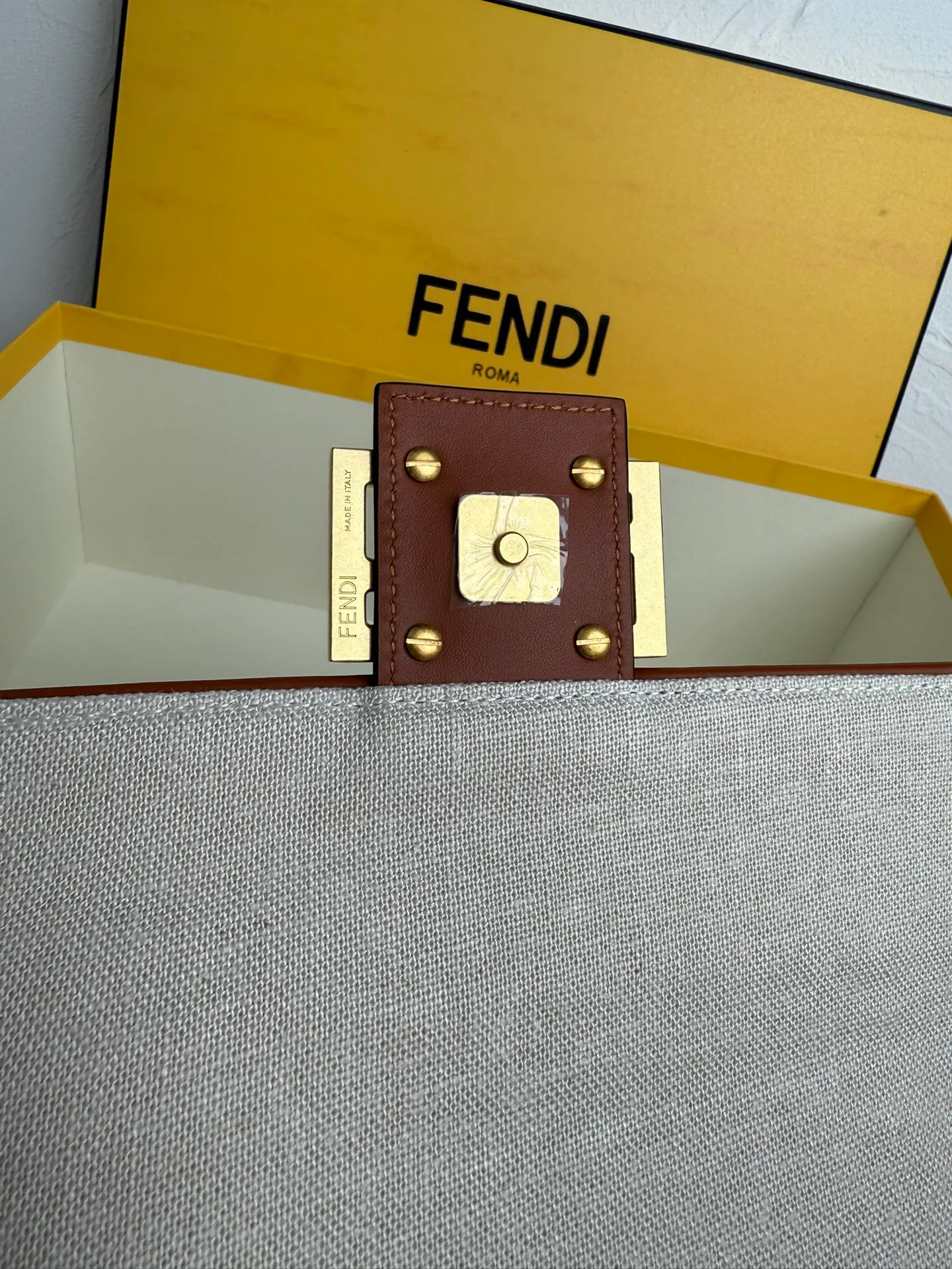 Классические Сумки Женские Fendi 17880636