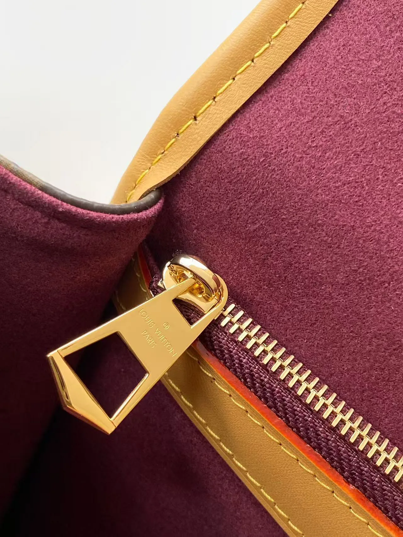 Рюкзаки Женские Louis Vuitton 17949201