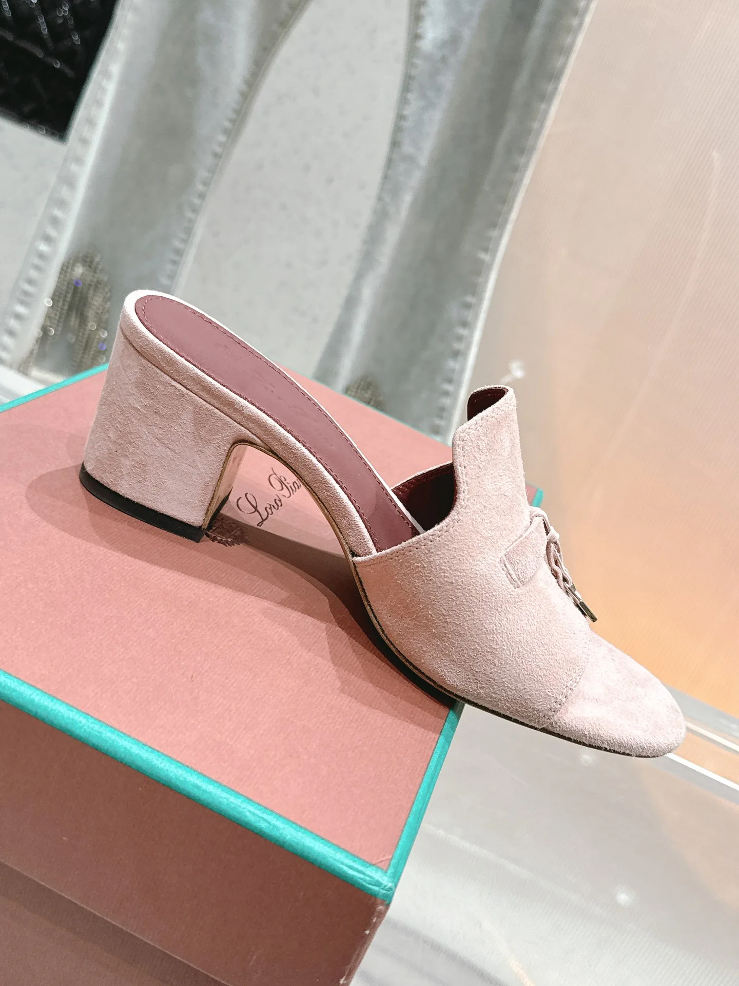 Босоножки Женские Loro Piana 9150635