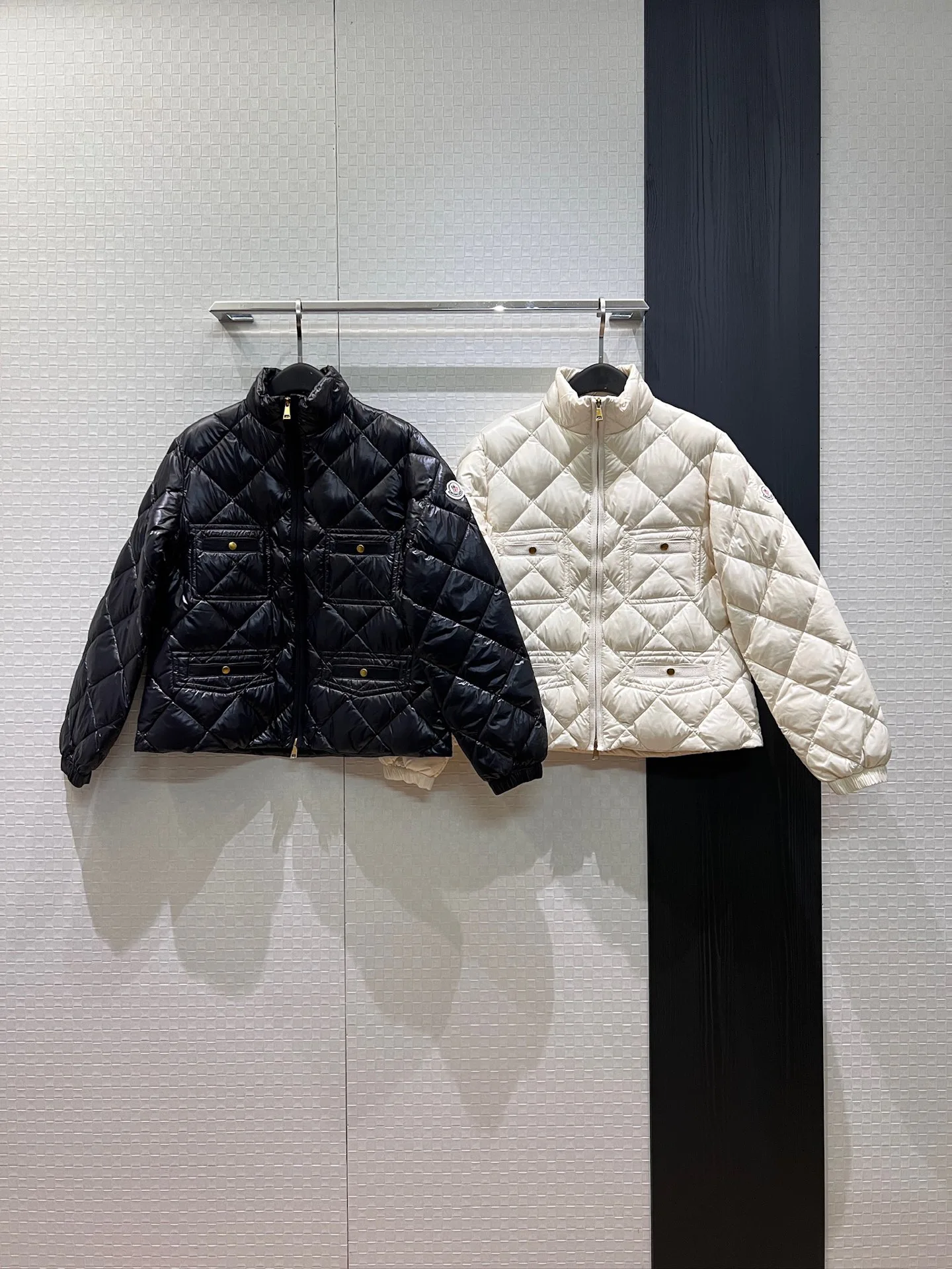 Куртки И Пуховики Женские Moncler 19320511