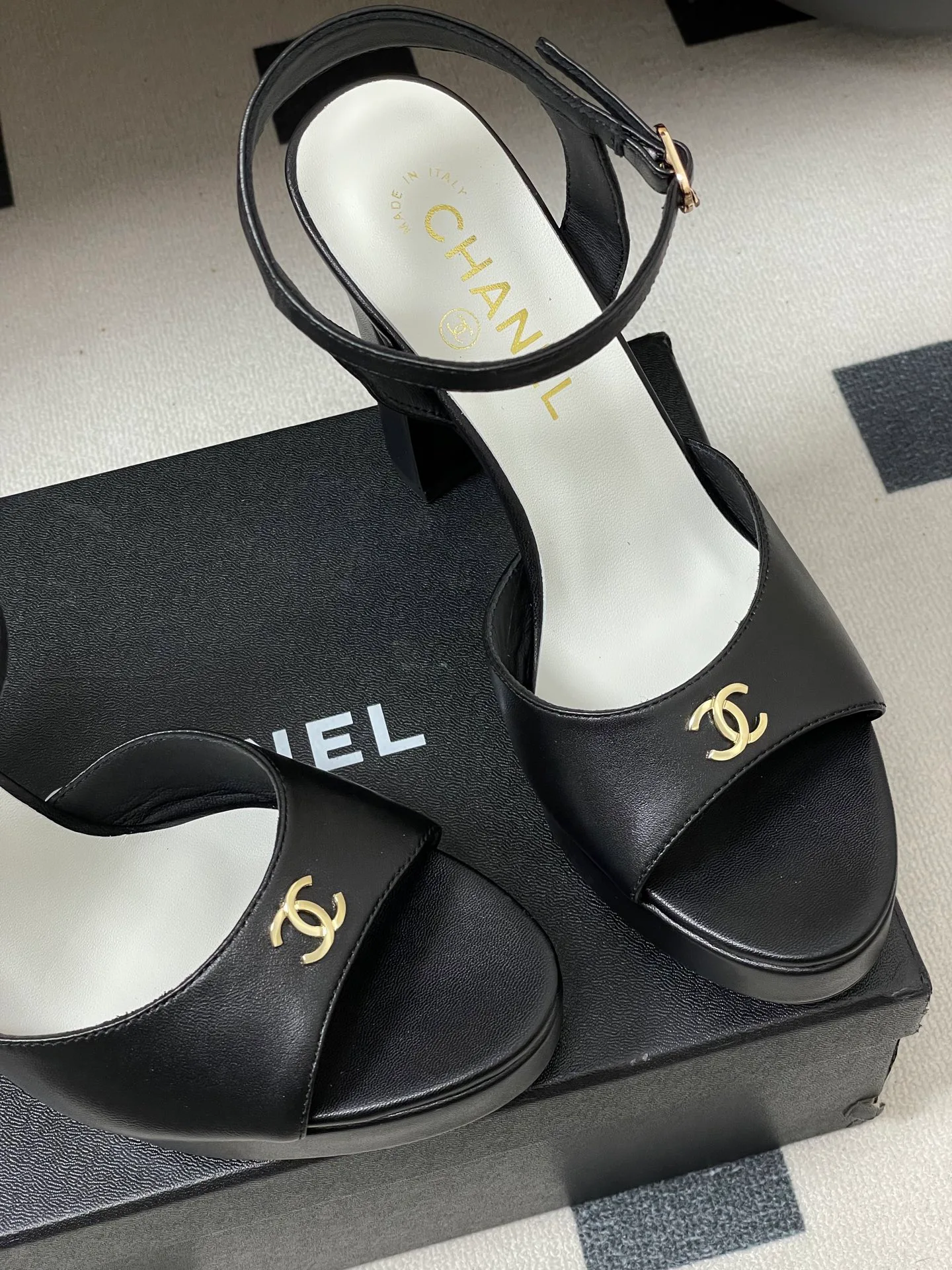 Босоножки Женские Chanel 13343873