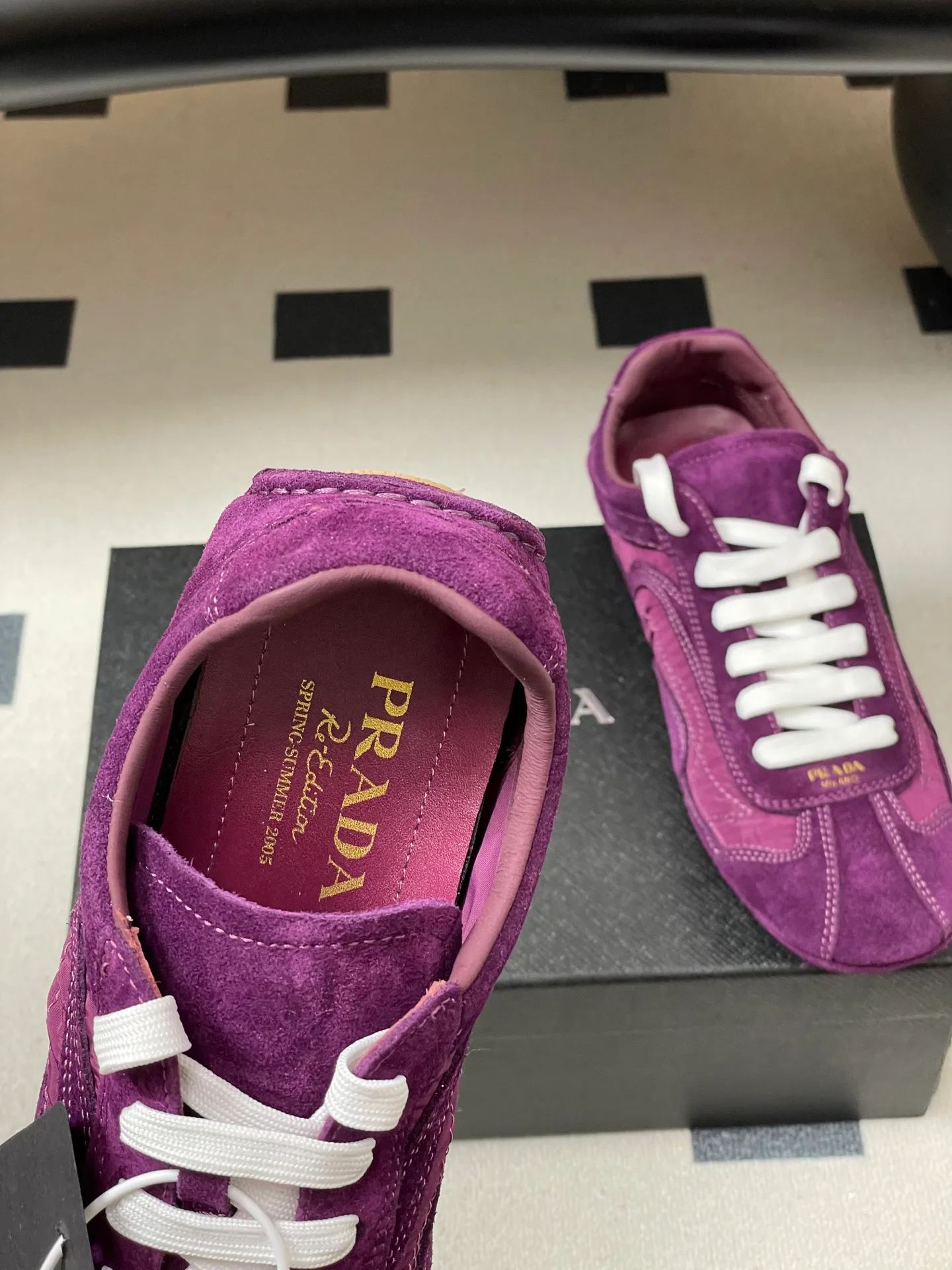 Кроссовки Женские Prada 12810936