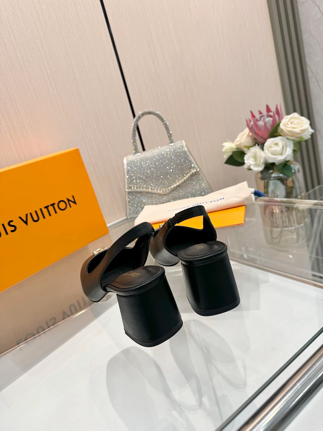 Туфли Женские Louis Vuitton 894870