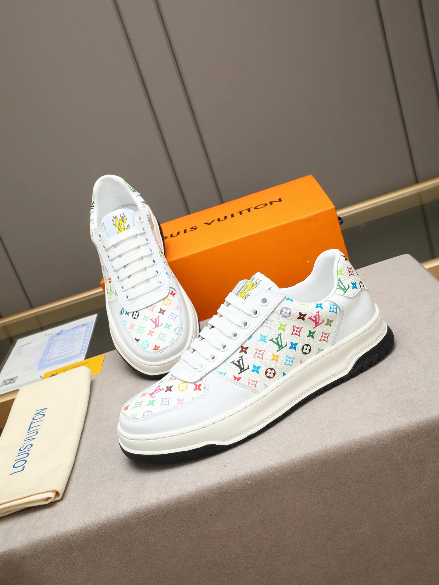 Кроссовки Мужские Louis Vuitton 497999