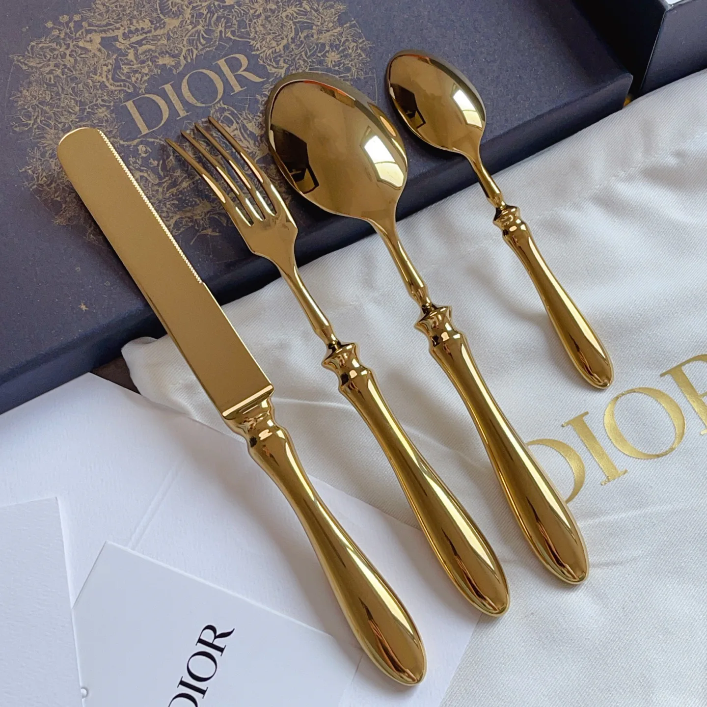 Посуда Christian Dior 18081168