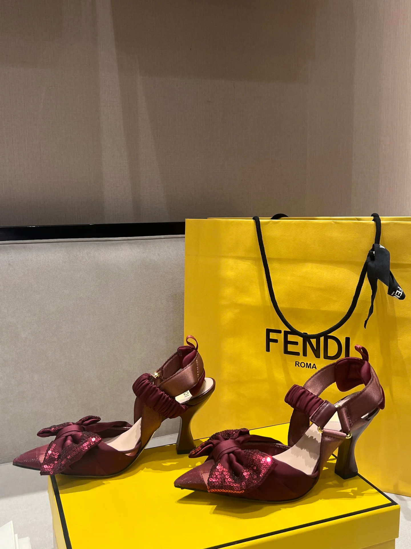 Босоножки Женские Fendi 11620475
