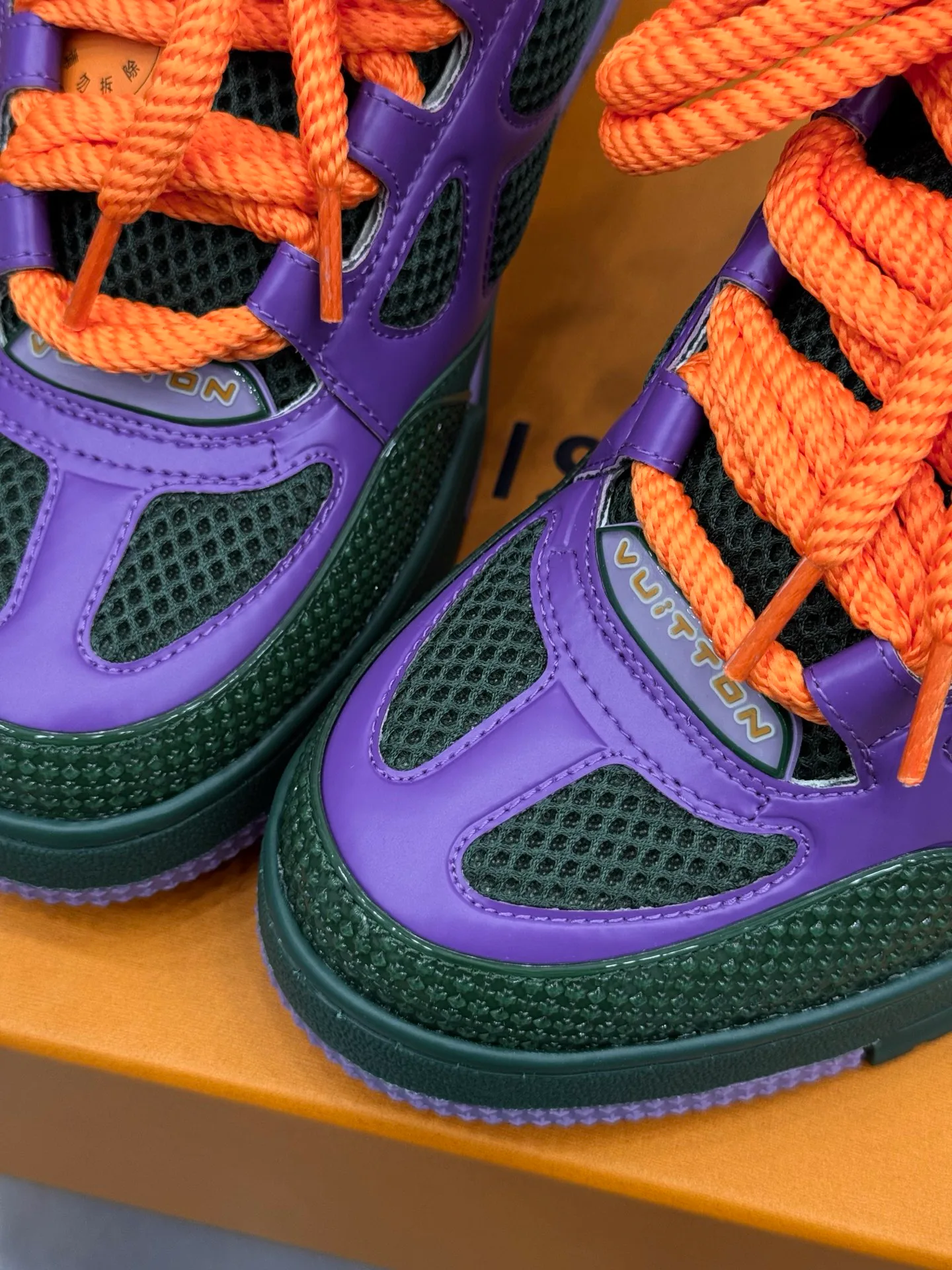 Кроссовки Женские Louis Vuitton 1141909