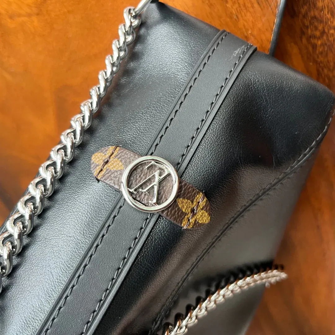 Сумки На Ремне Женские Louis Vuitton 340508