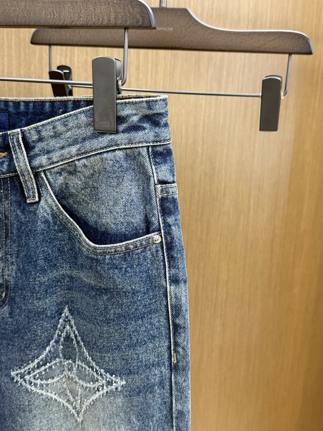 Джинсы Женские Louis Vuitton 12875512