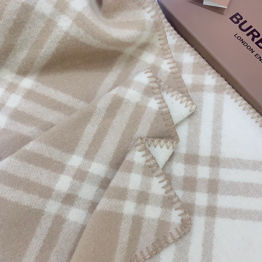 Шарфы Burberry 825870