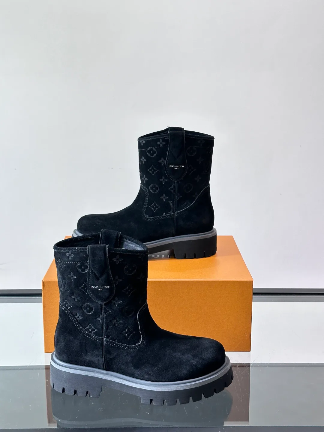 Ботинки Мужские Louis Vuitton 18102793