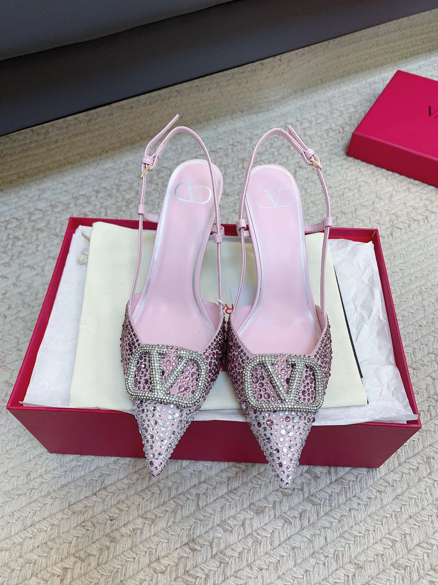 Босоножки Женские Valentino 19484612