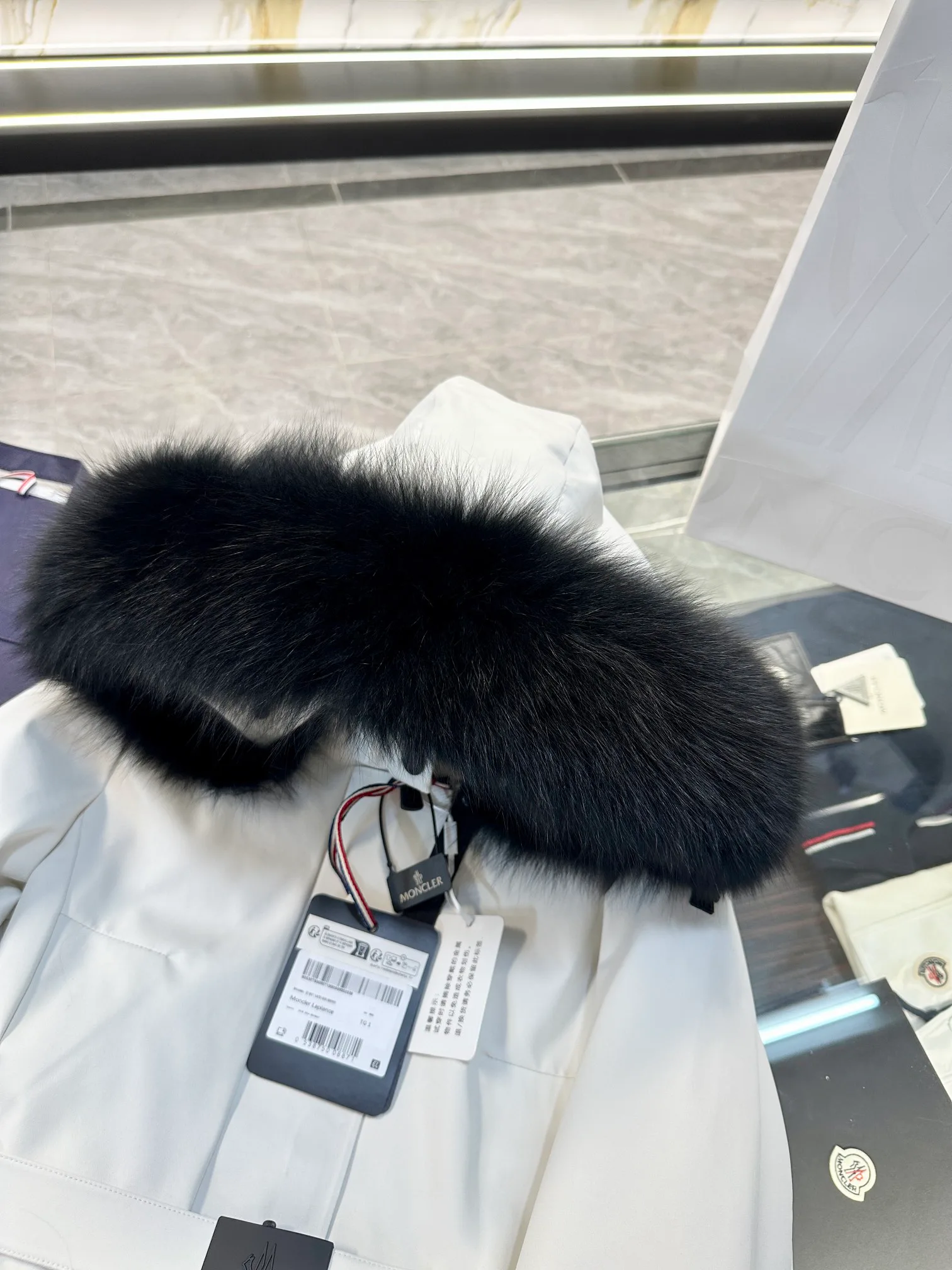 Куртки И Пуховики Женские Moncler 19629398