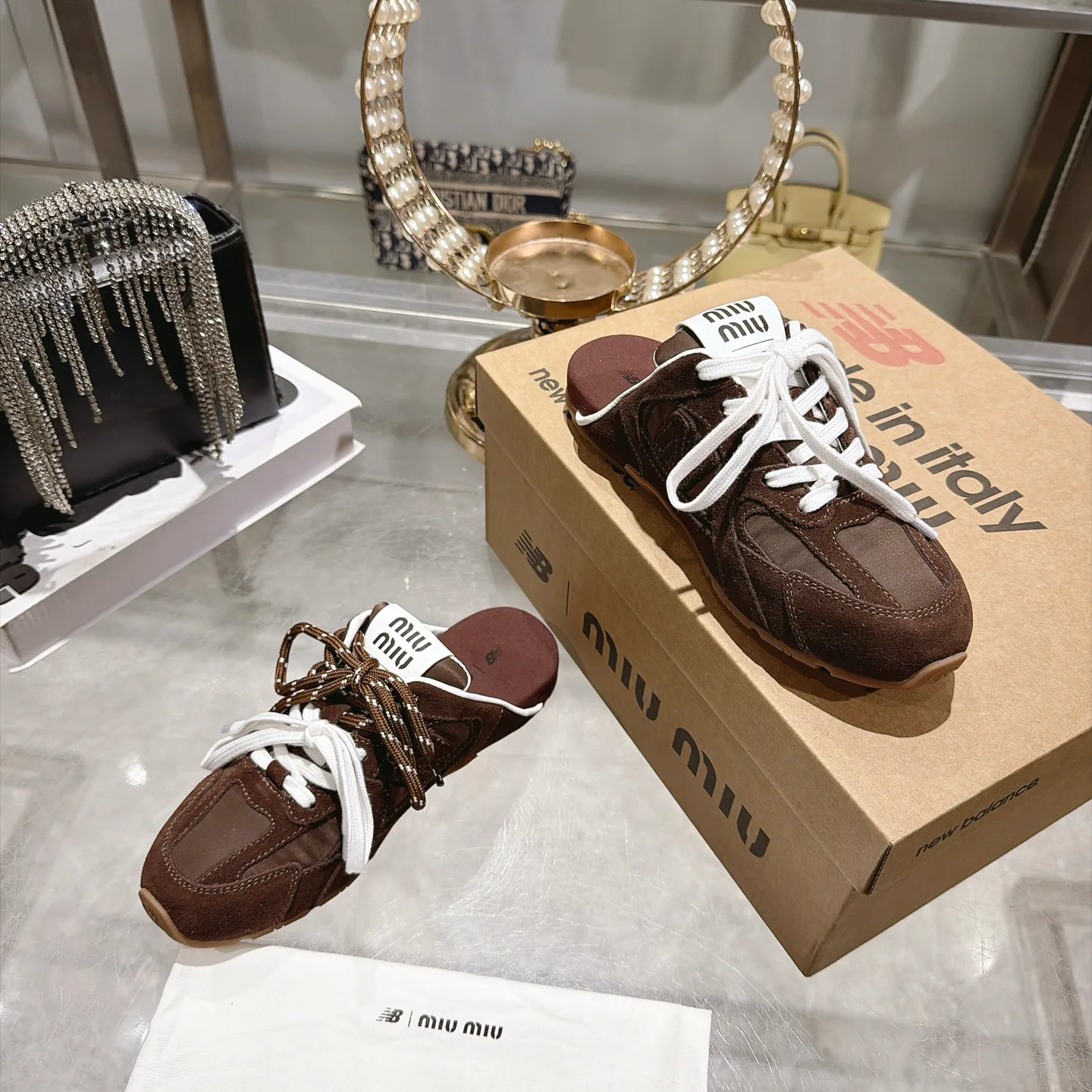 Кроссовки Женские Miu Miu 18034819