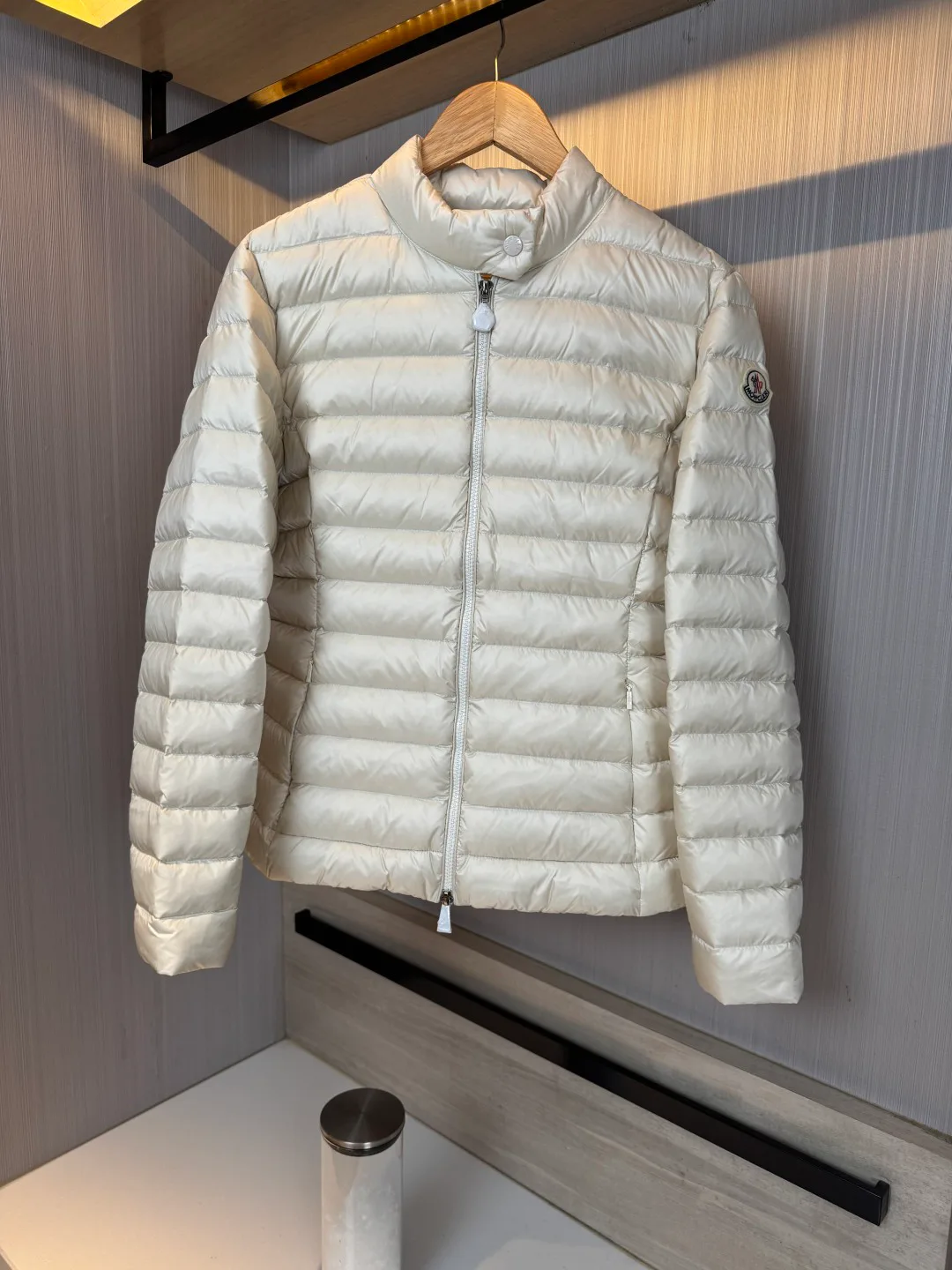 Куртки И Пуховики Женские Moncler 19074365