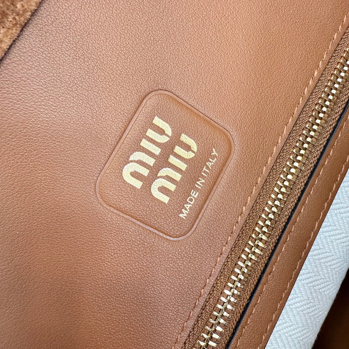 Классические Сумки Женские Miu Miu 11872253