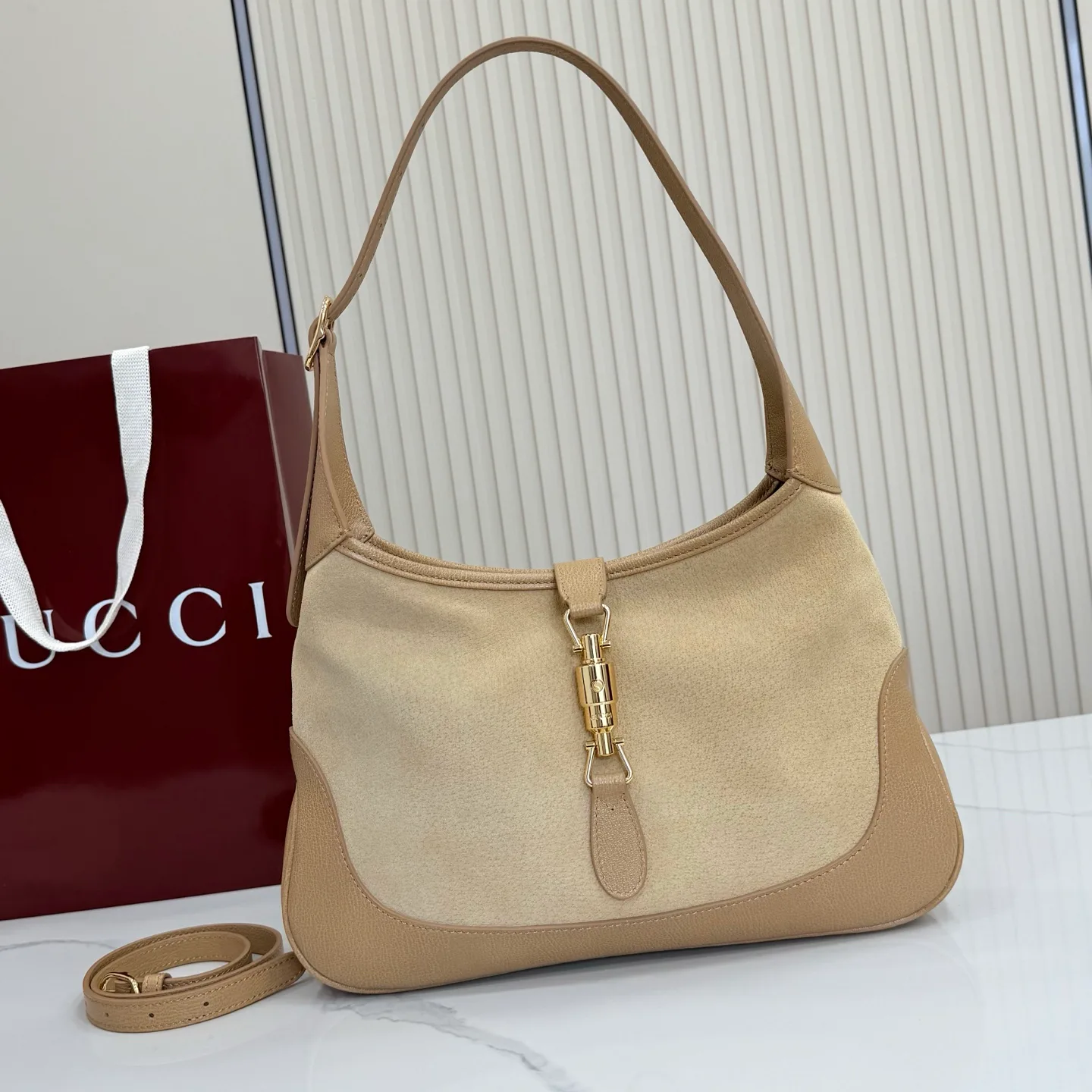 Классические Сумки Женские Gucci 17366991