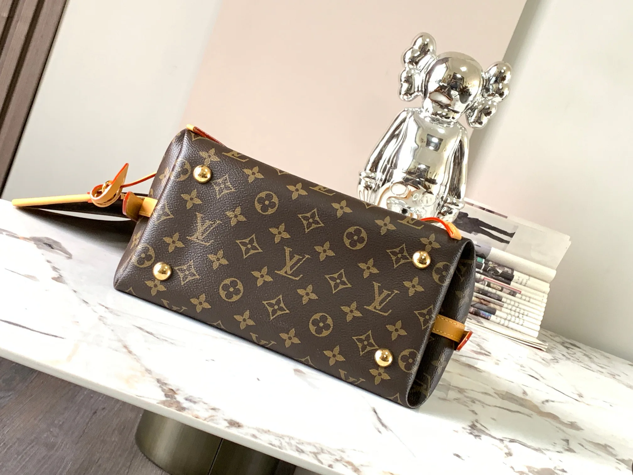 Классические Сумки Женские Louis Vuitton 18170475