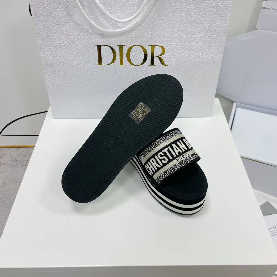 Шлепанцы Женские Christian Dior 12877349