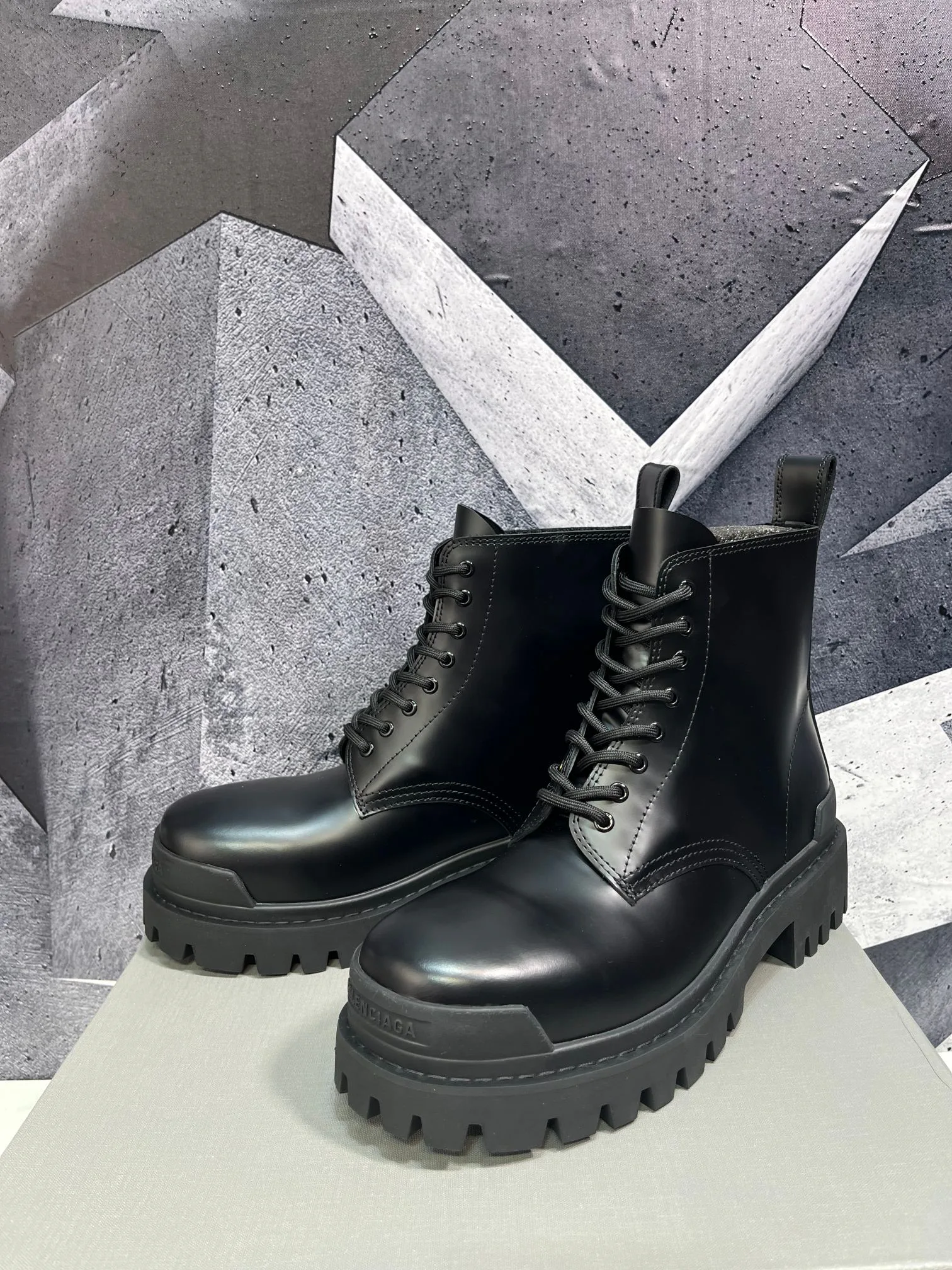 Ботинки Мужские Balenciaga 17962272