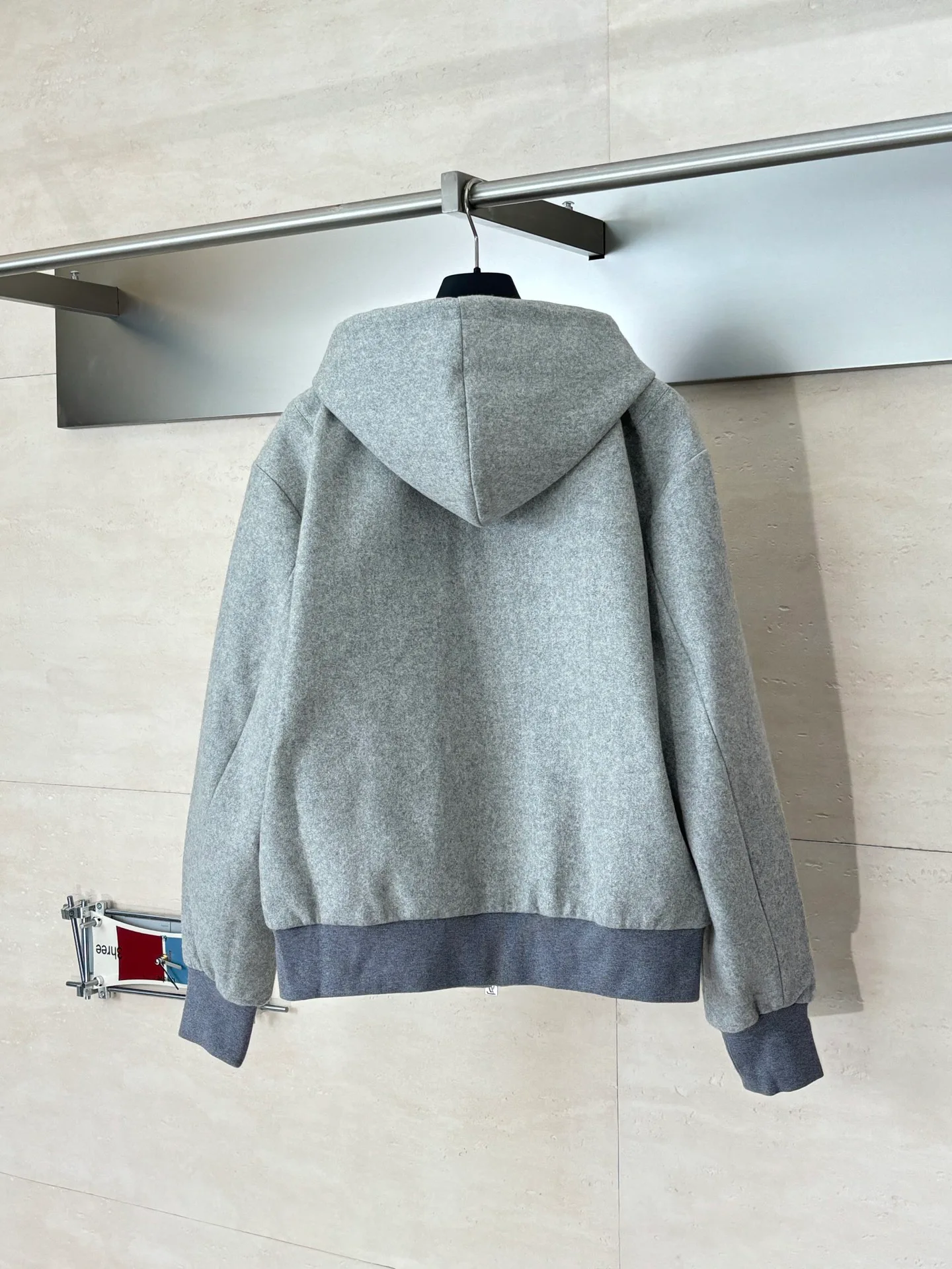 Куртки И Пуховики Женские Louis Vuitton 835560