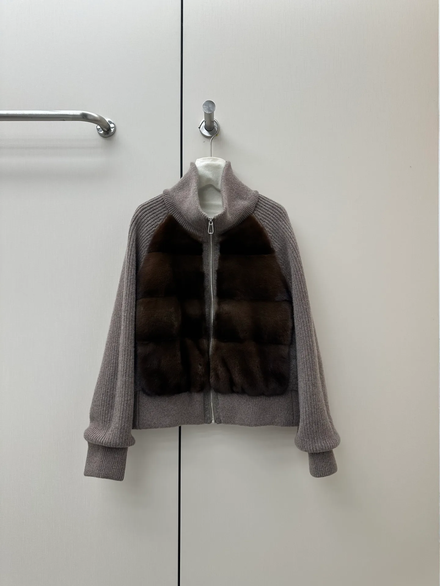 Куртки И Пуховики Женские Loro Piana 18858512