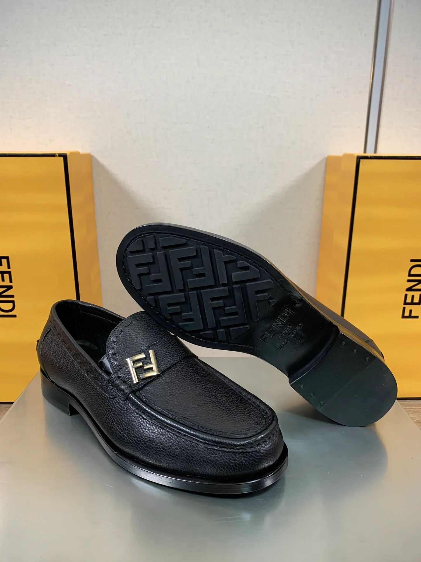 Лоферы И Туфли Мужские Fendi 957484