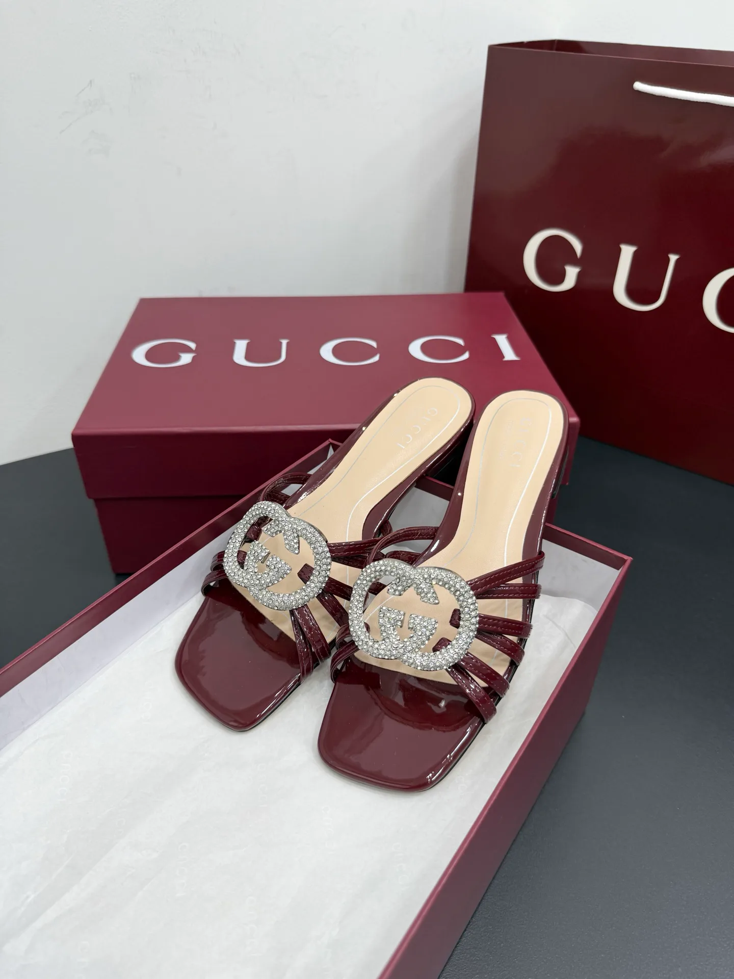 Шлепанцы Женские Gucci 457922