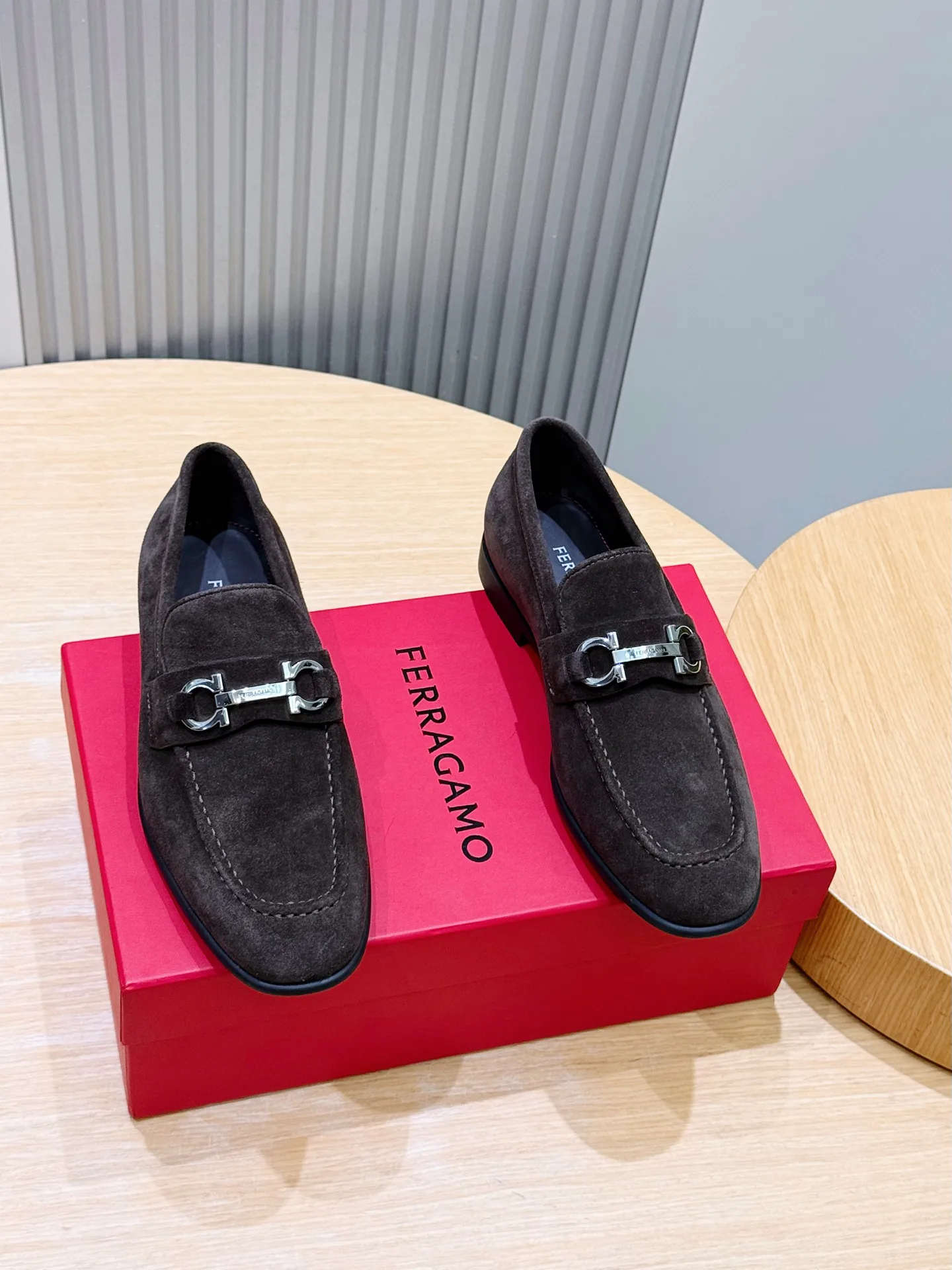 Лоферы И Туфли Мужские Salvatore Ferragamo 18101484