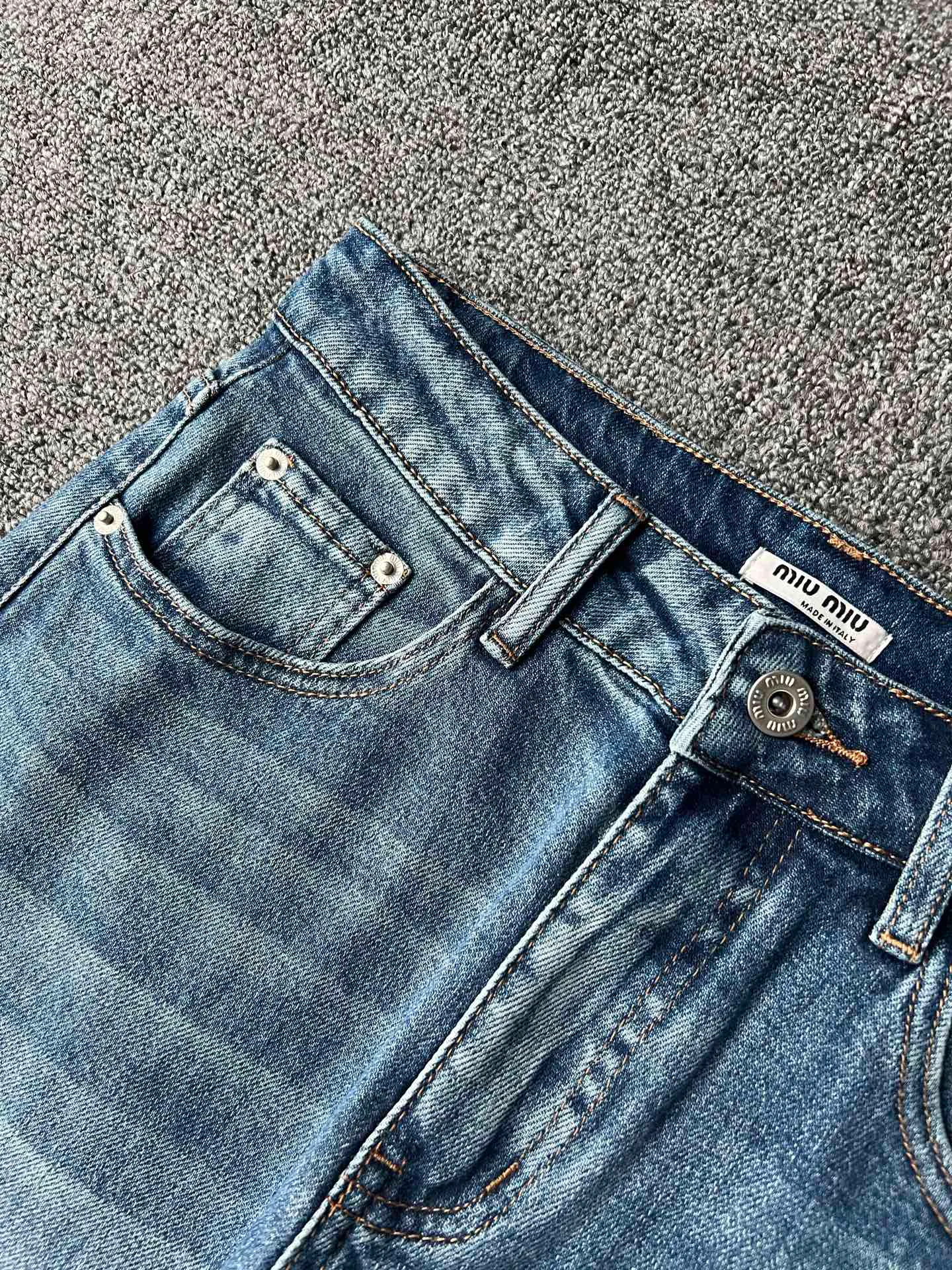 Джинсы Женские Miu Miu 11021509